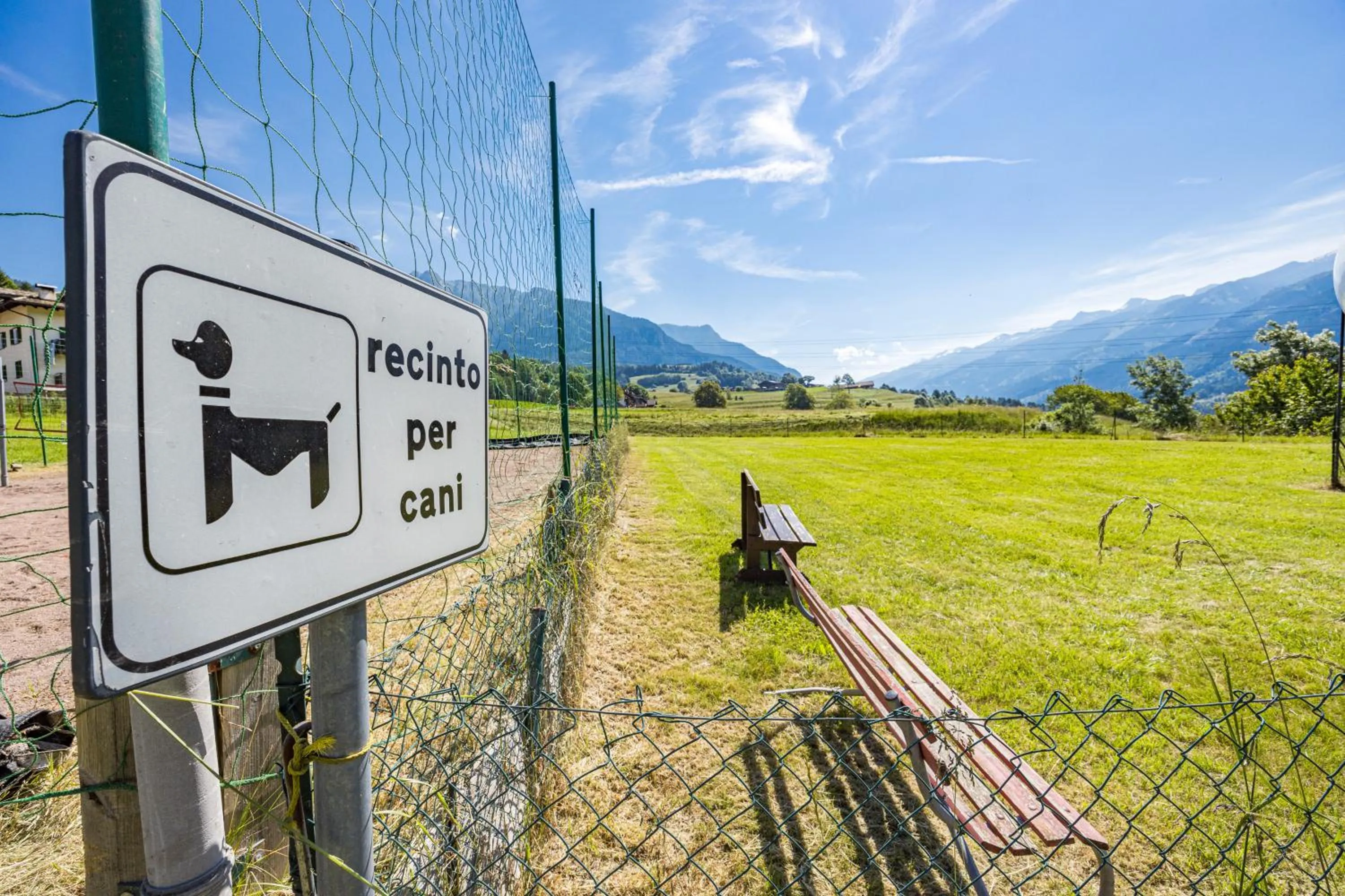 Pets in Residence Des Alpes