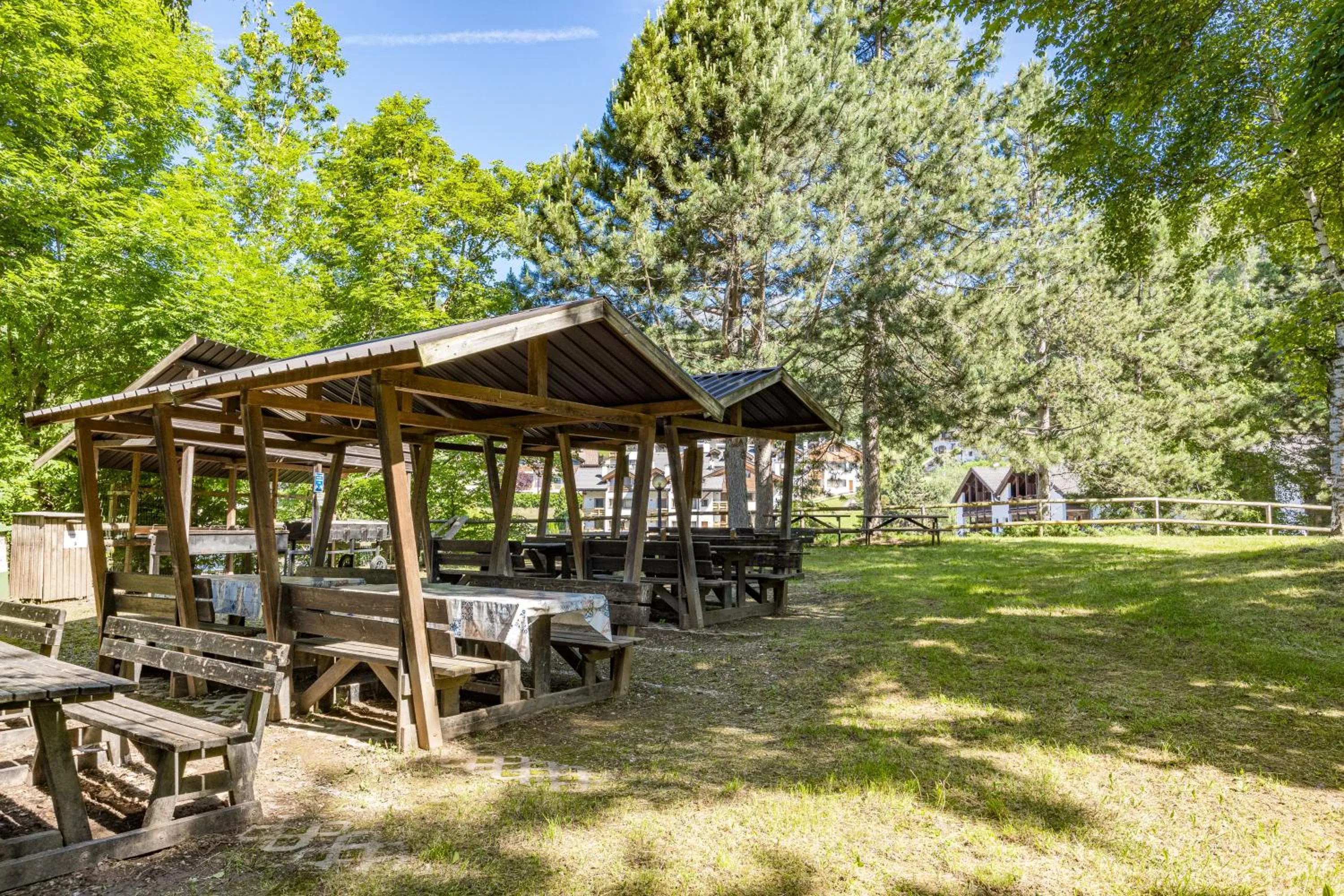 BBQ facilities in Residence Des Alpes