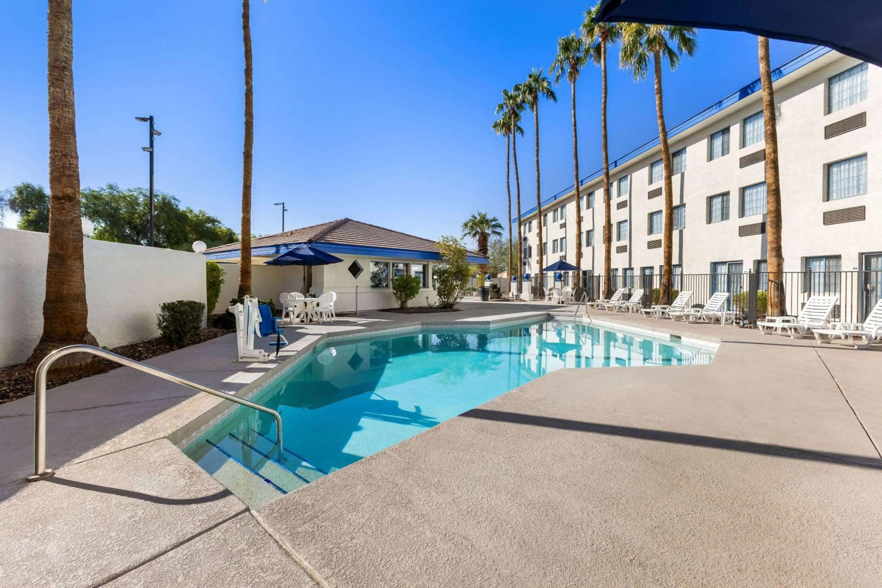 Swimming pool in Days Inn & Suites by Wyndham Mesa Near Phoenix