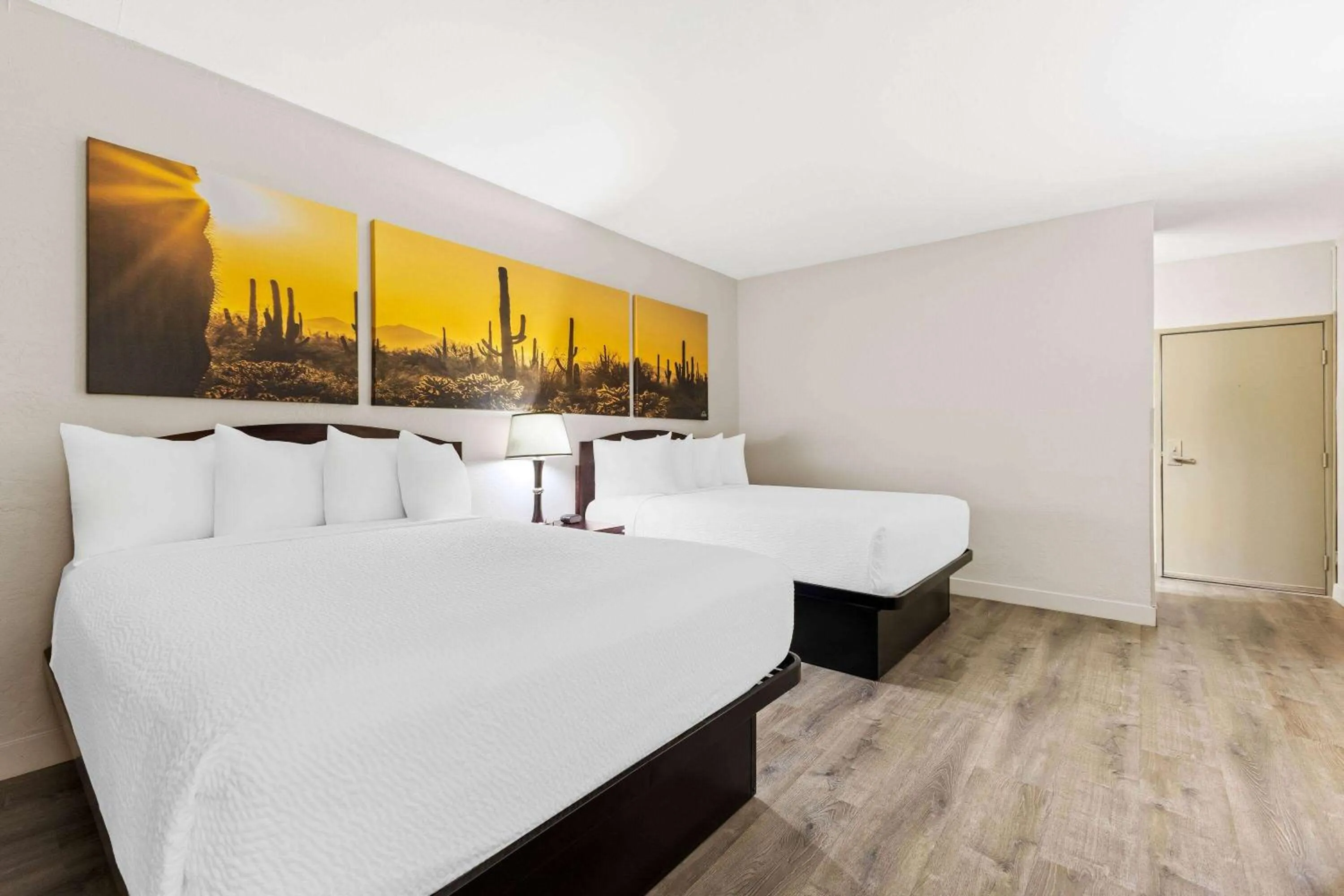 Bed in Days Inn & Suites by Wyndham Mesa Near Phoenix