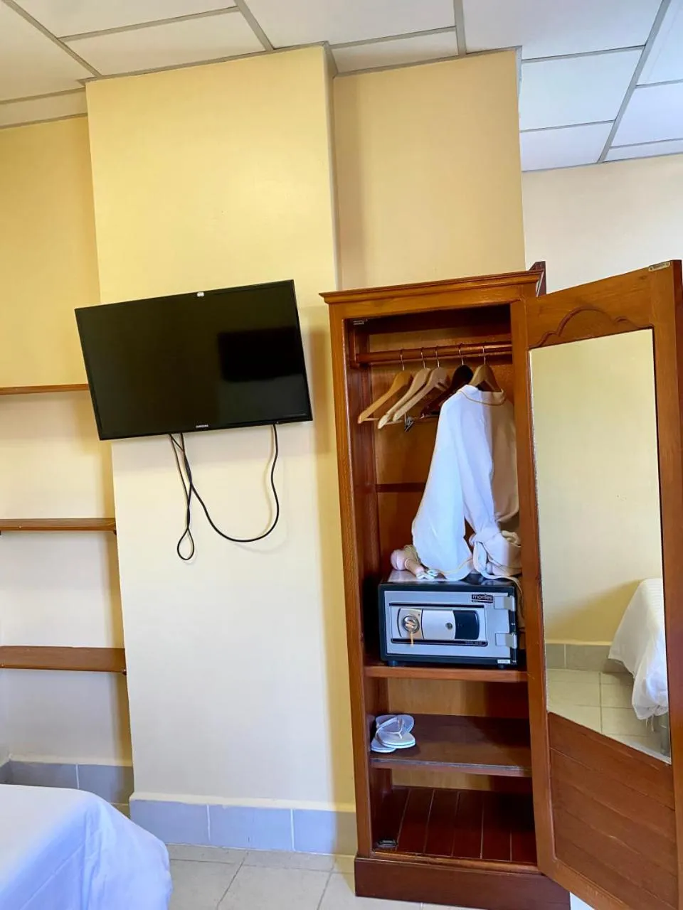 TV and multimedia, Bed in Don Bosco Hotel School