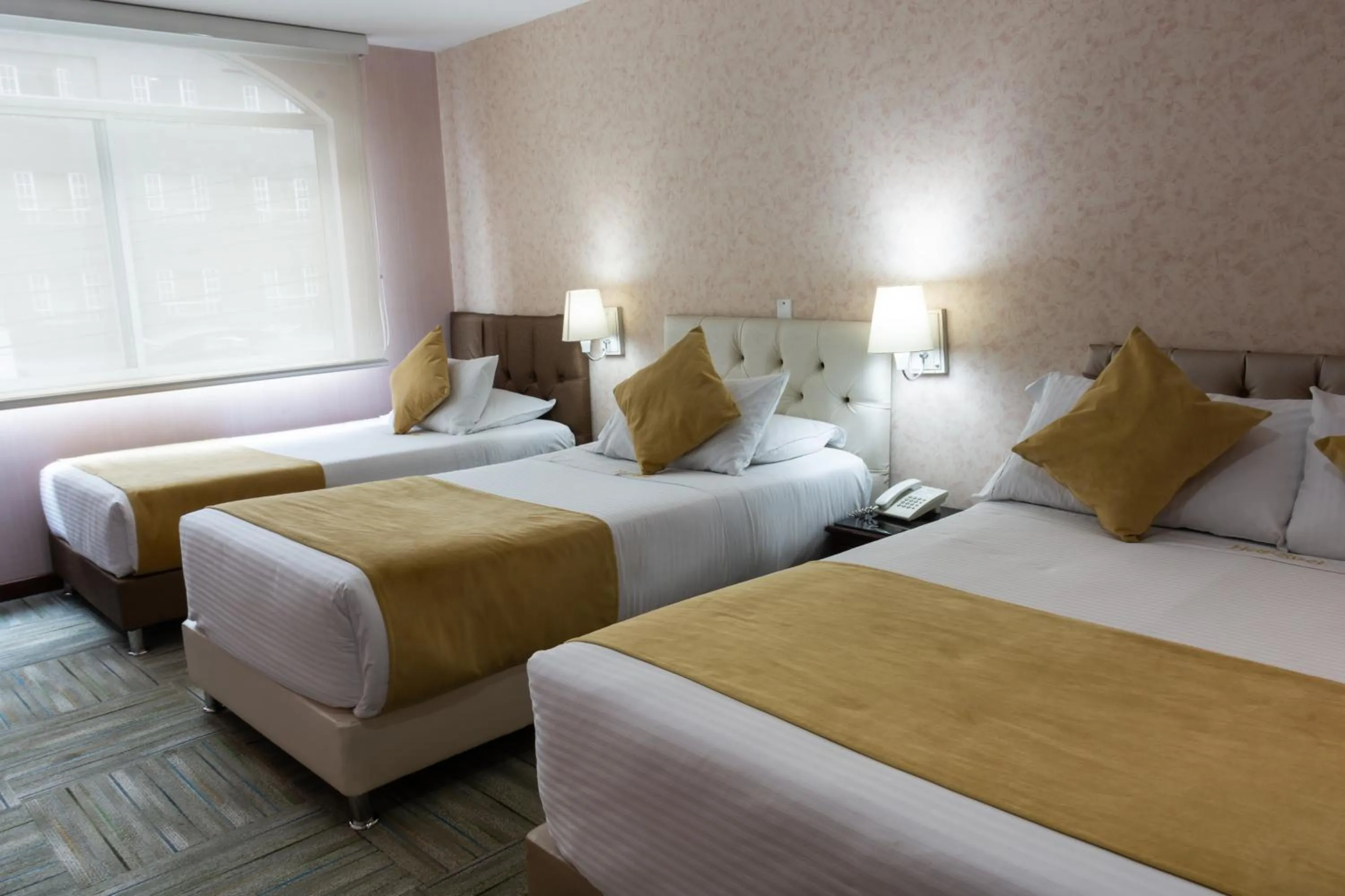 Photo of the whole room, Bed in Hotel Risot