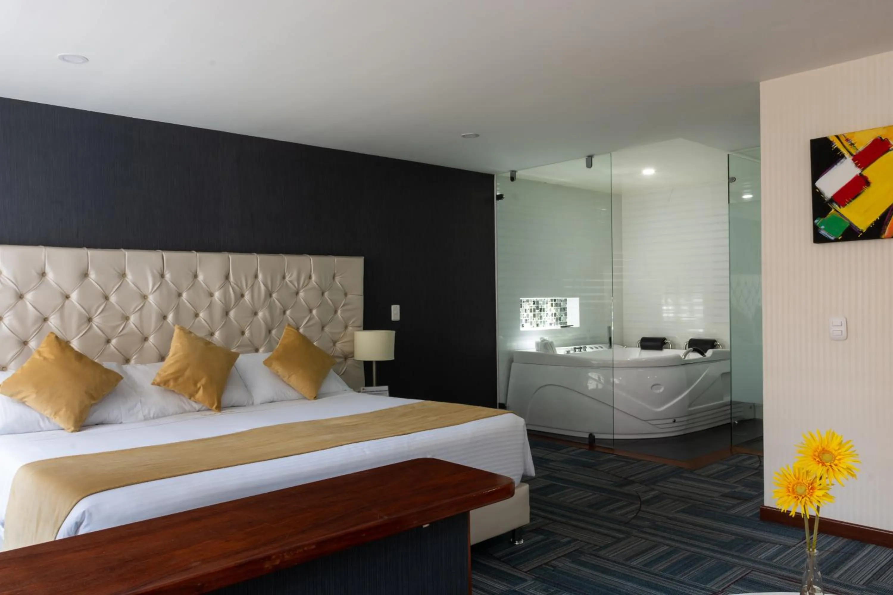 Property building, Bed in Hotel Risot