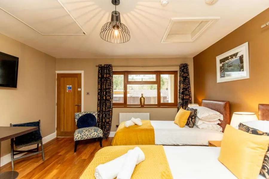 Photo of the whole room, Bed in The Gower Hotel