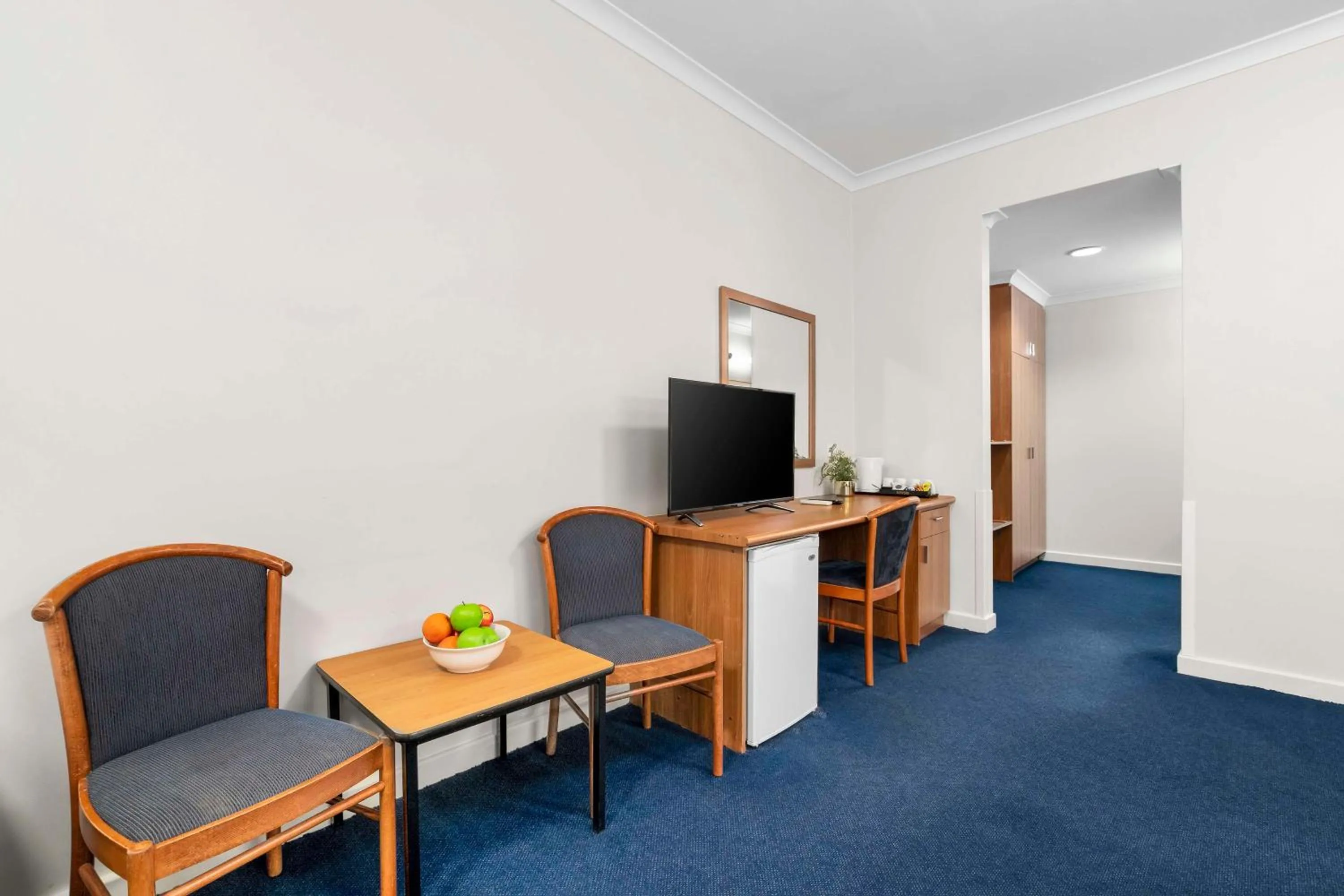 TV and multimedia in Metro Hotel Perth City