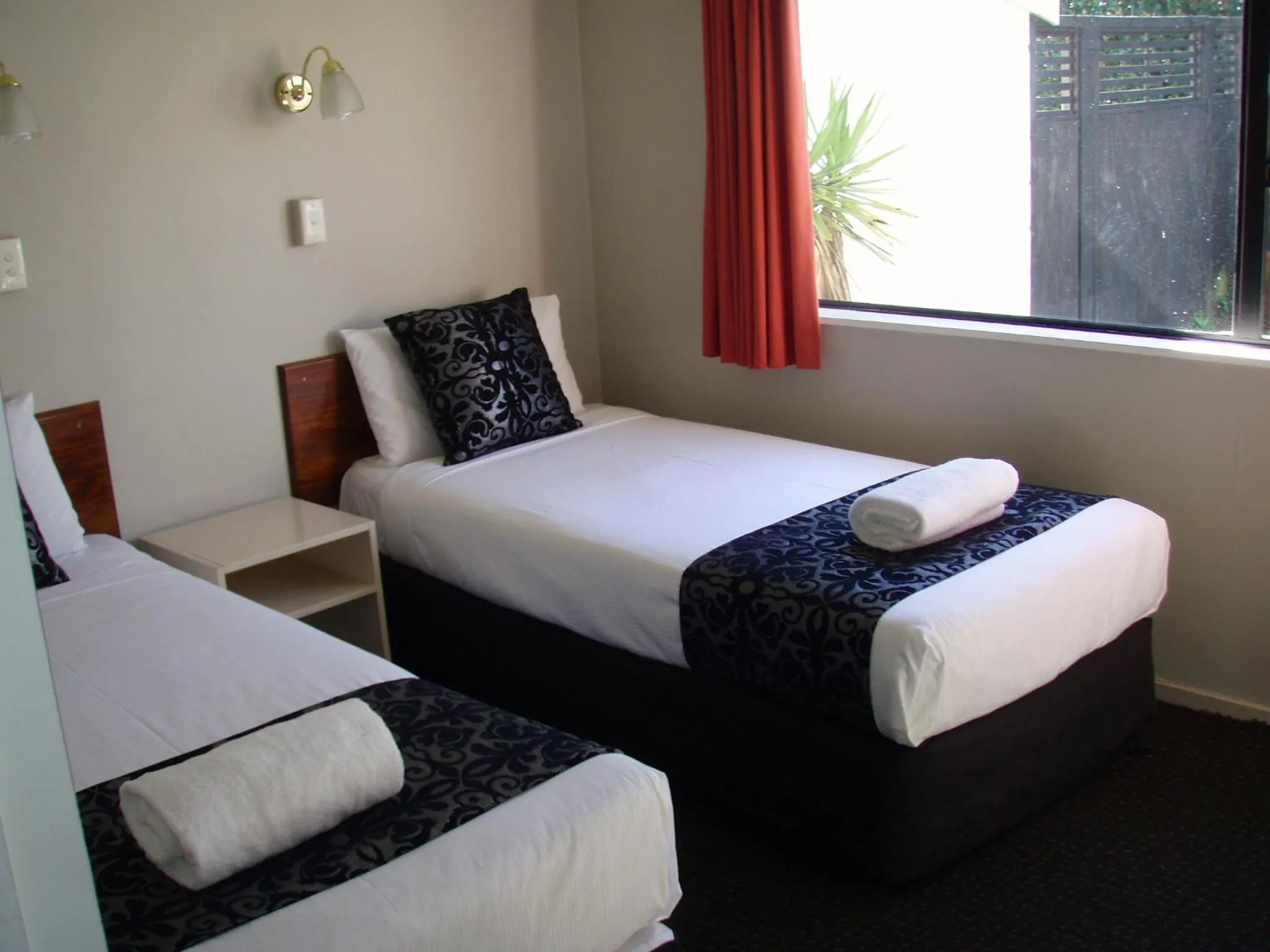 Bedroom, Bed in Chelmswood Motel Taupo