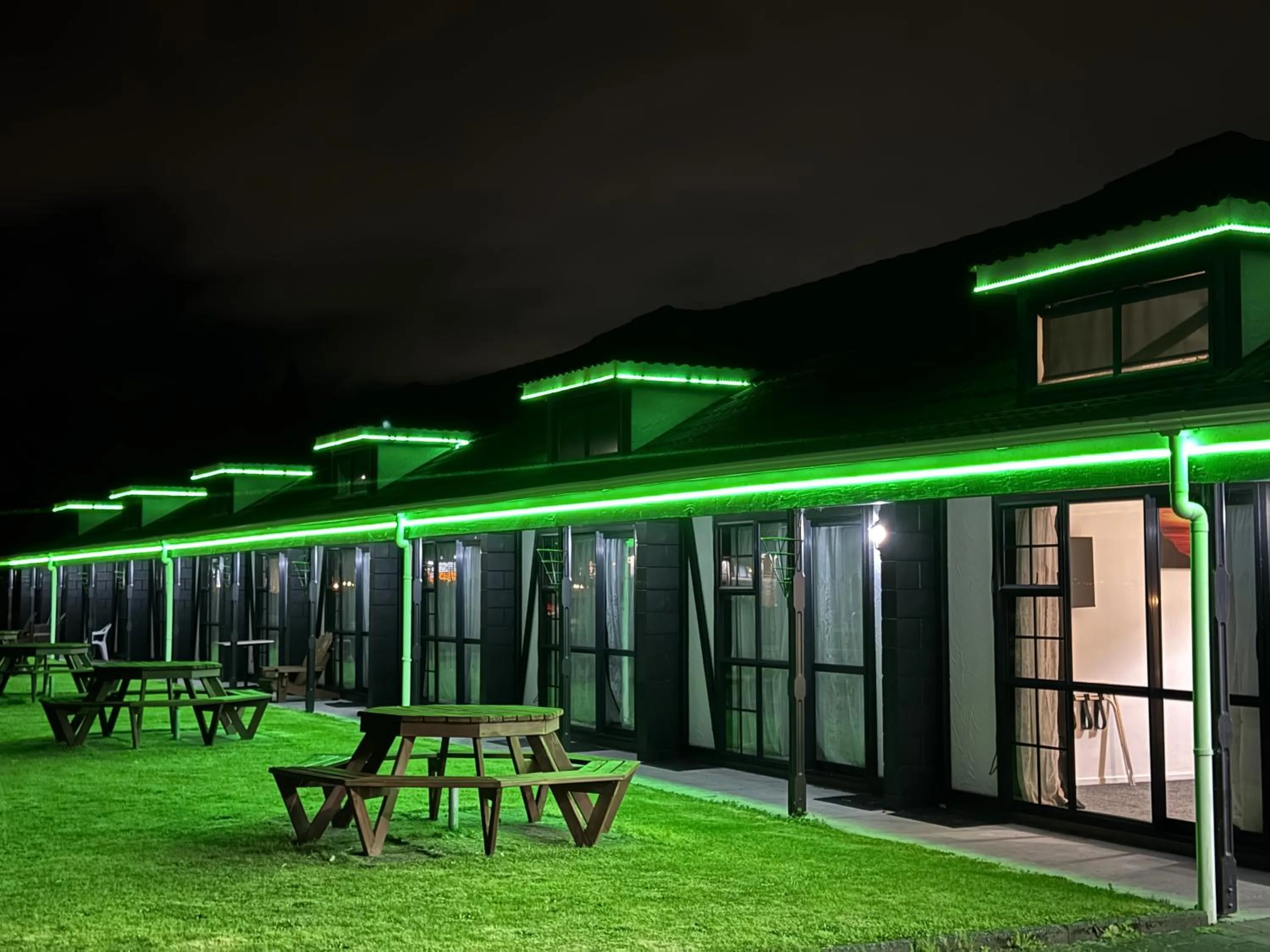 Night in Chelmswood Motel Taupo