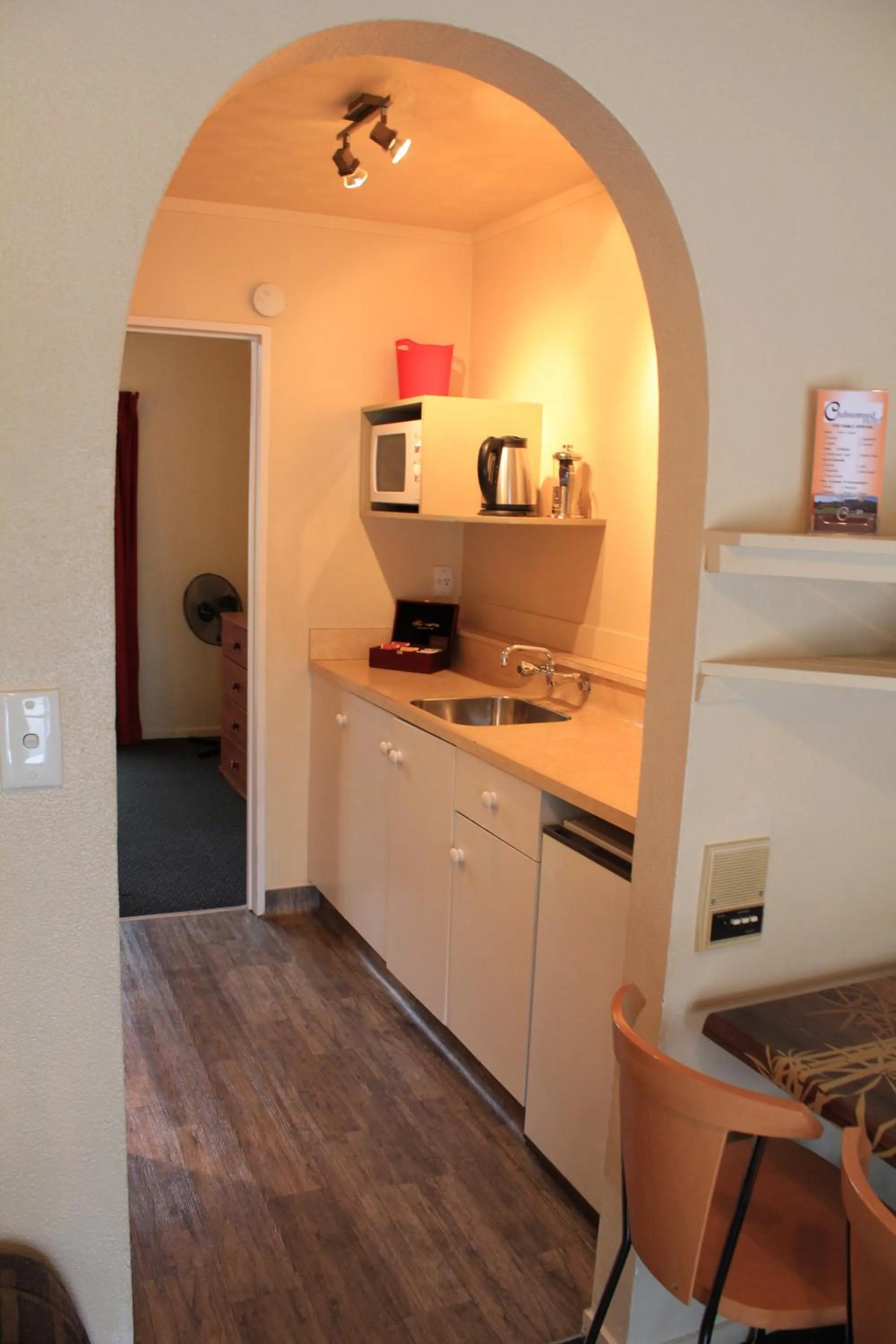 Kitchen or kitchenette in Chelmswood Motel Taupo