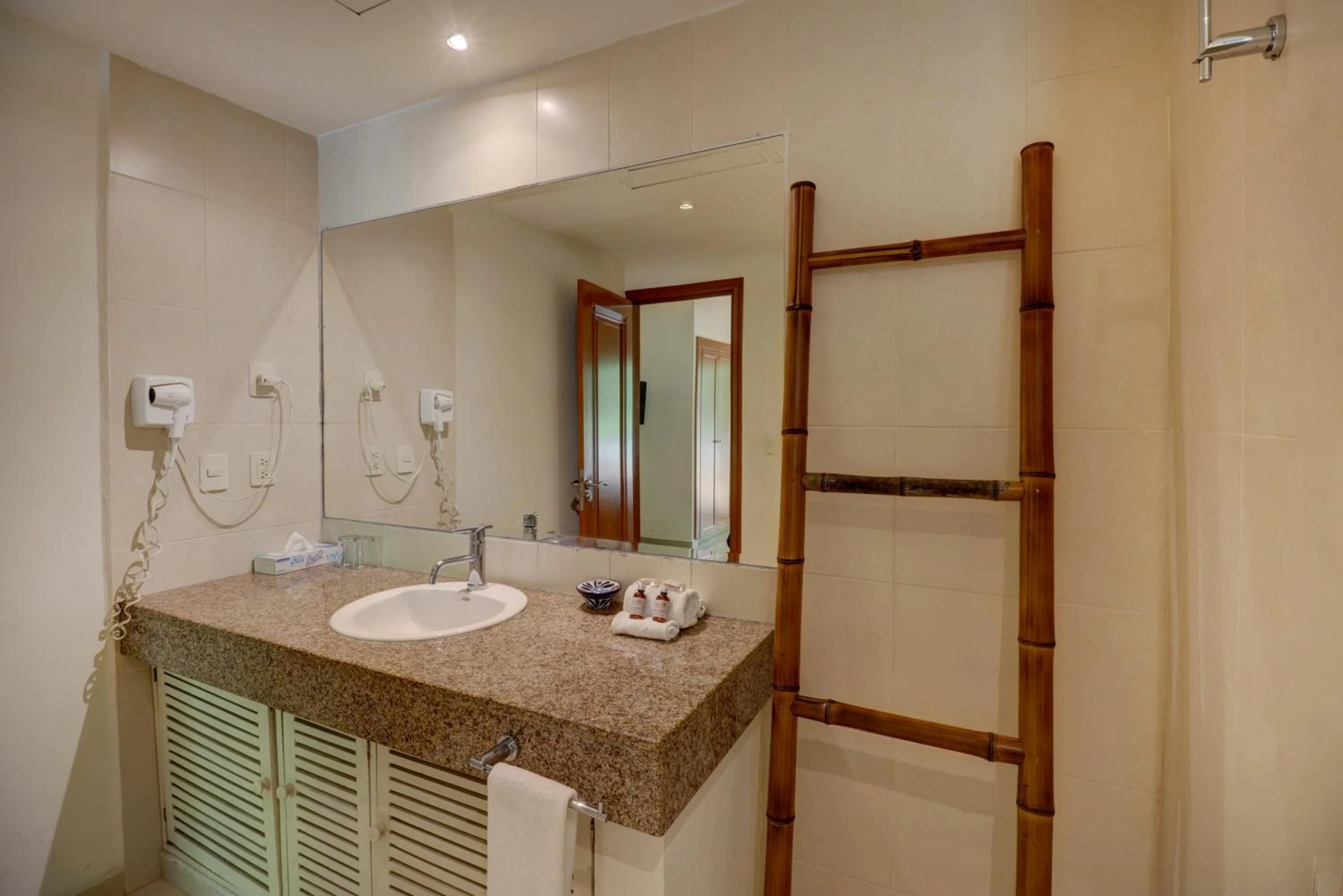 Shower in Riviera Maya Suites