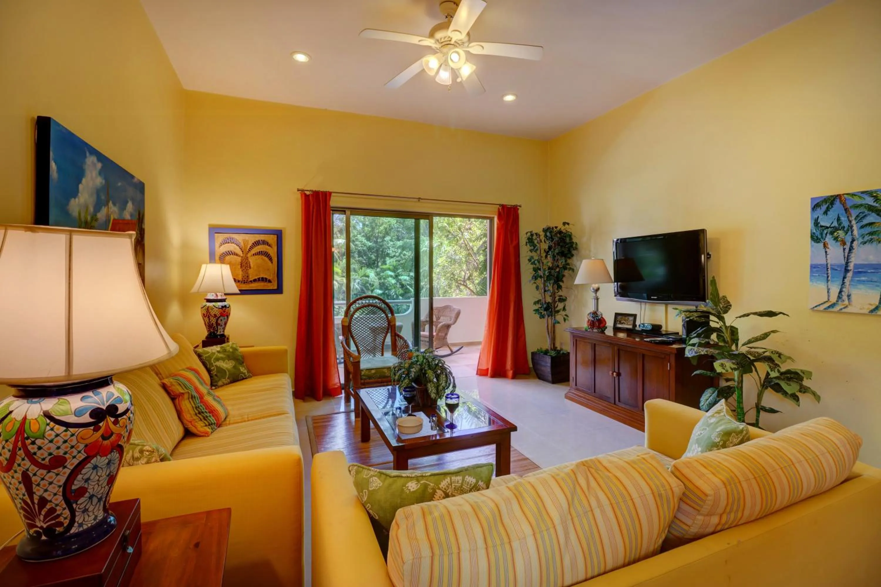 TV and multimedia in Riviera Maya Suites