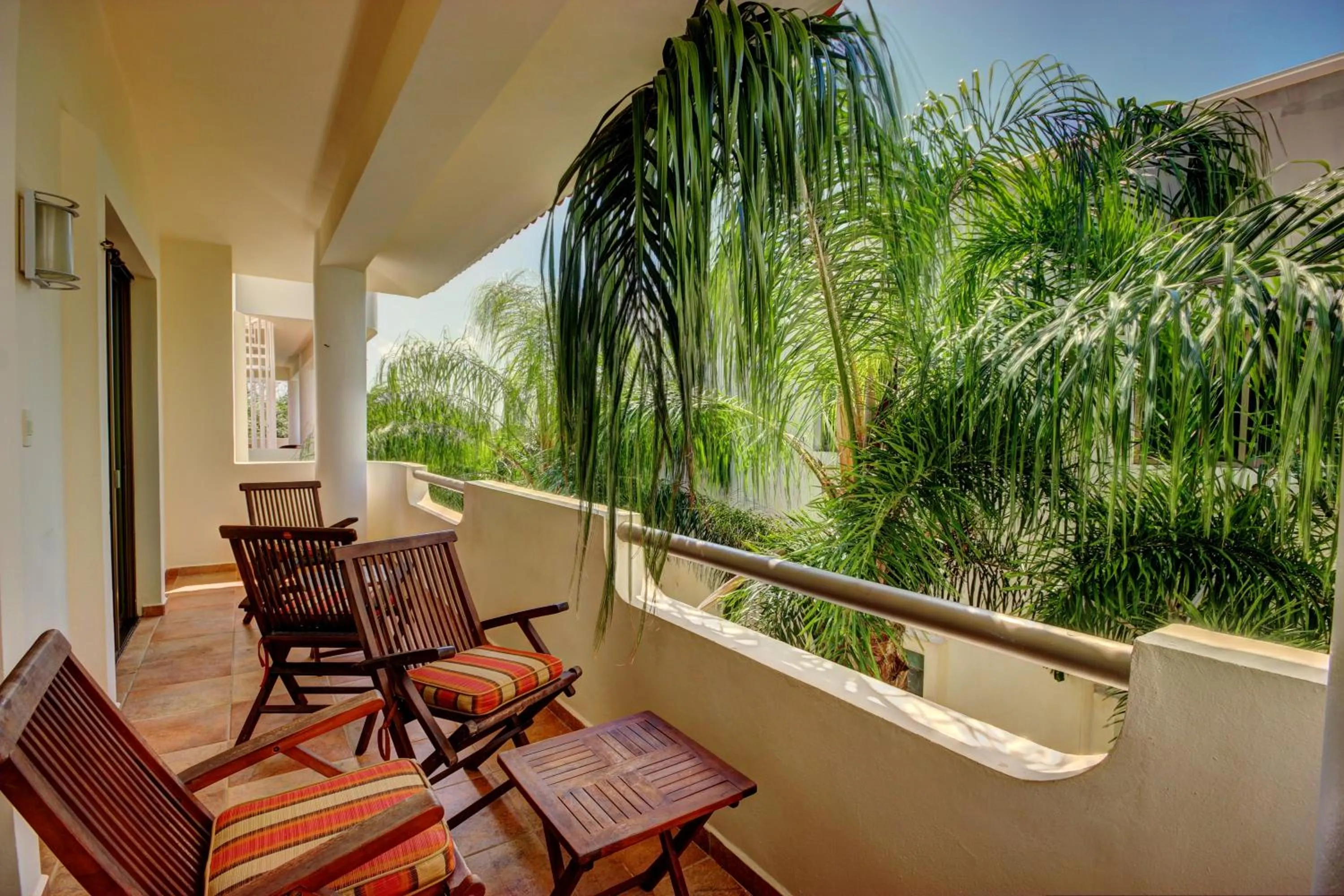 Spring in Riviera Maya Suites