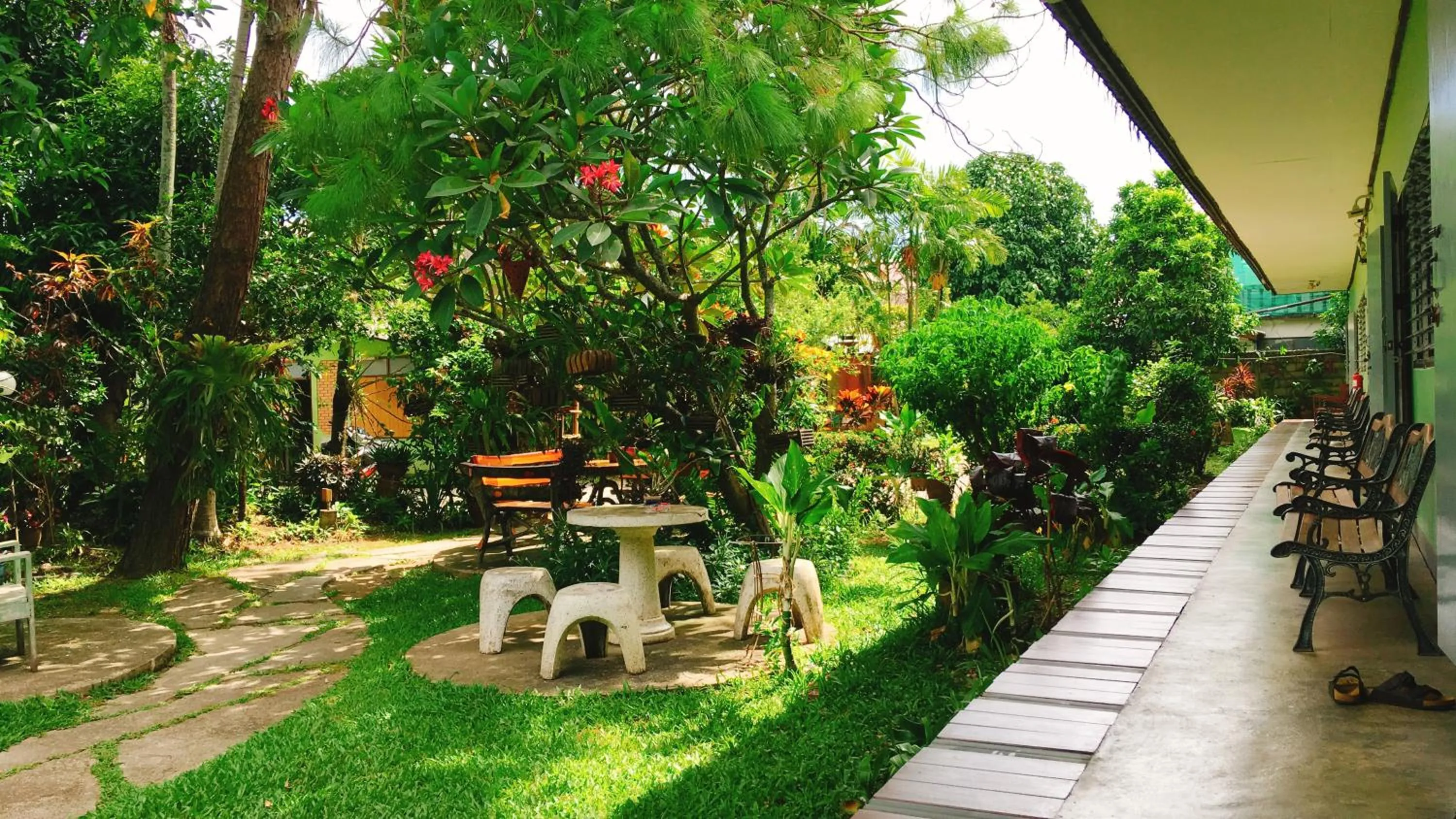 Garden view in Baan Bua Guest House