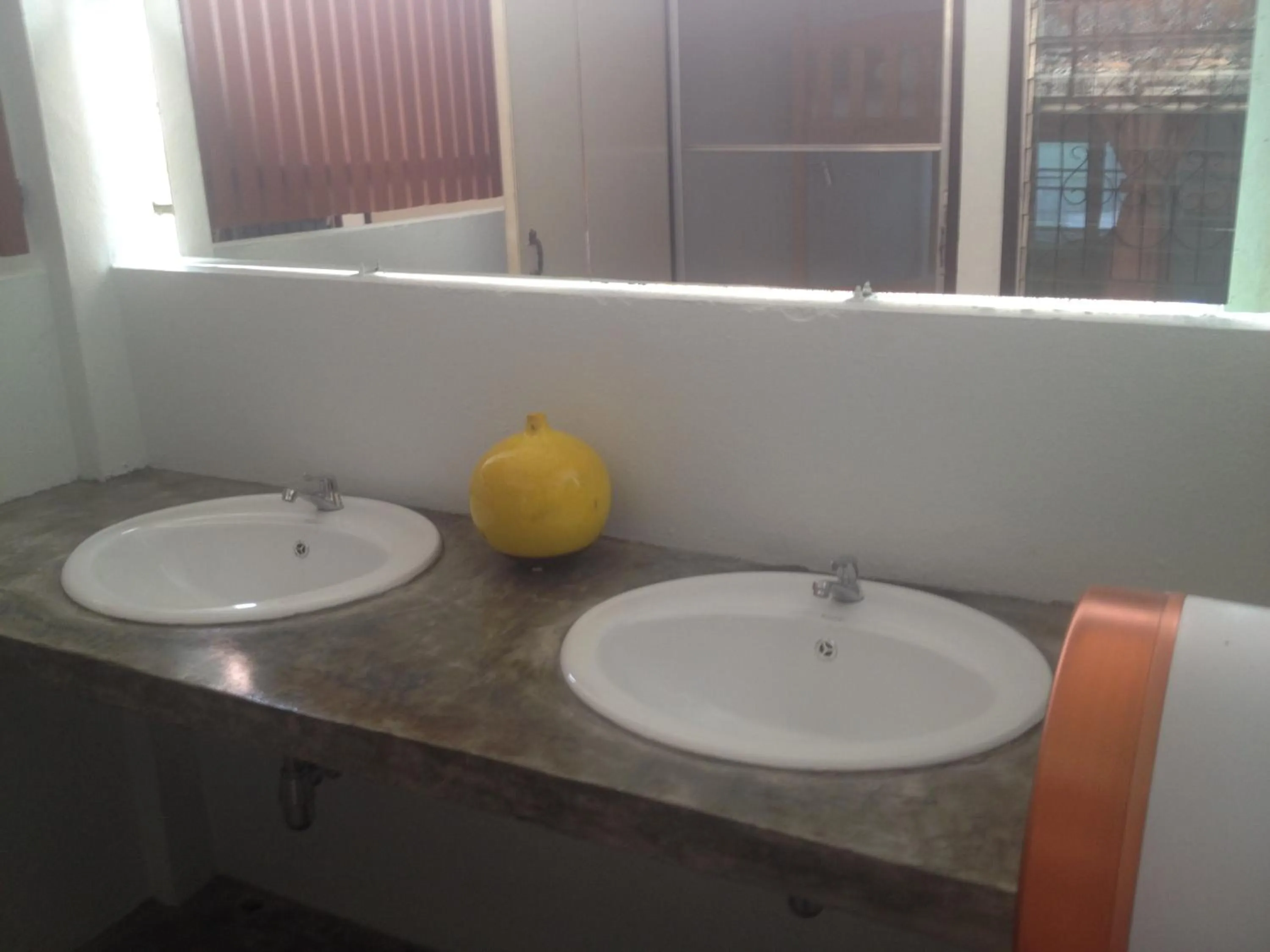 Bathroom in Baan Bua Guest House