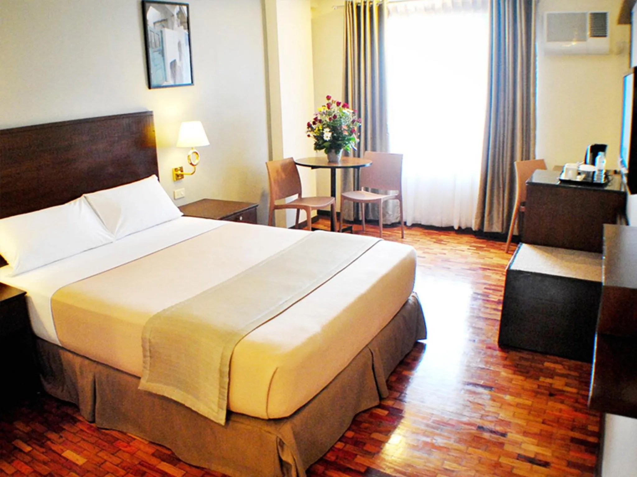 Day, Bed in Fersal Hotel Kalayaan, Quezon City