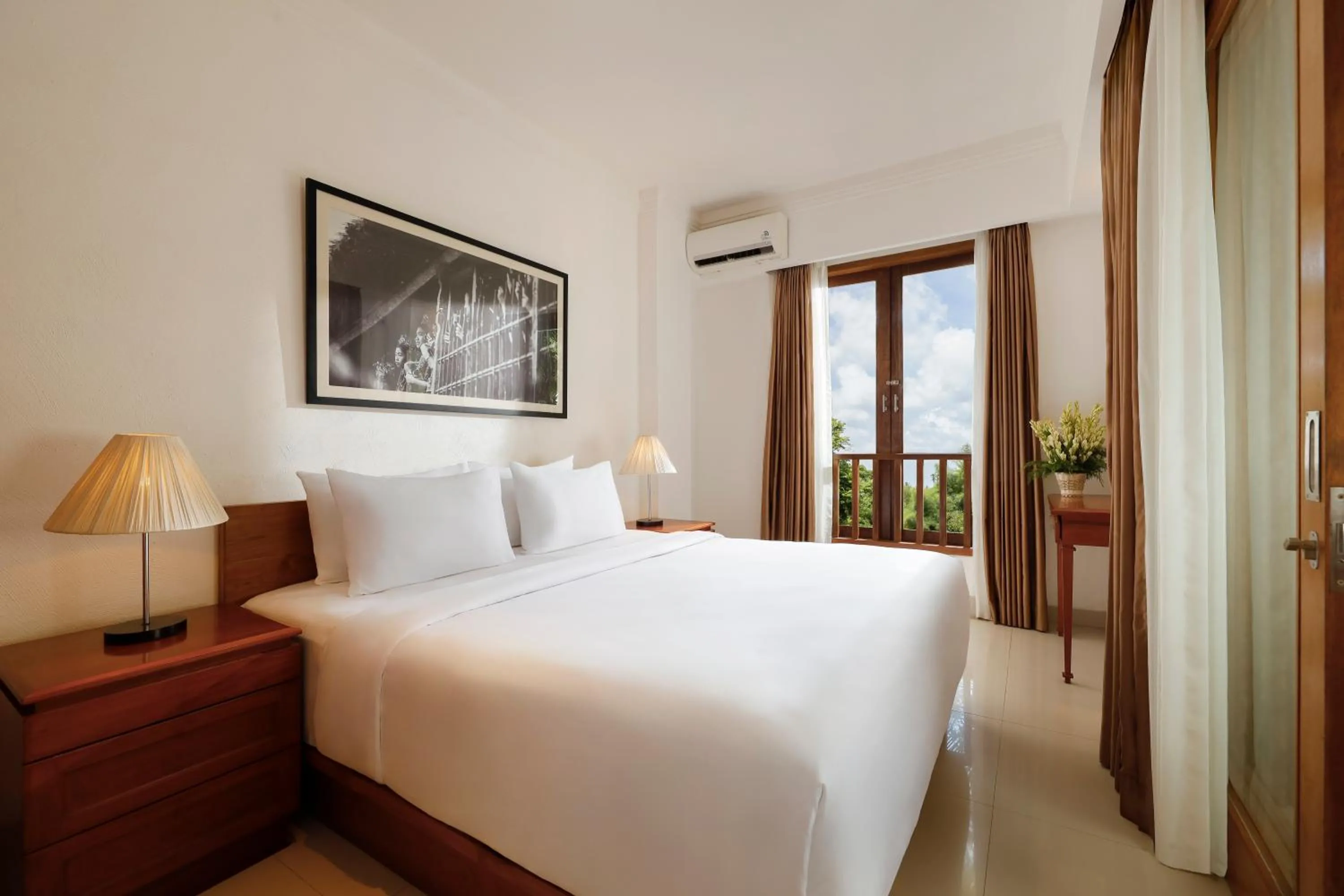 Bedroom, Bed in Sara Residence by Nakula