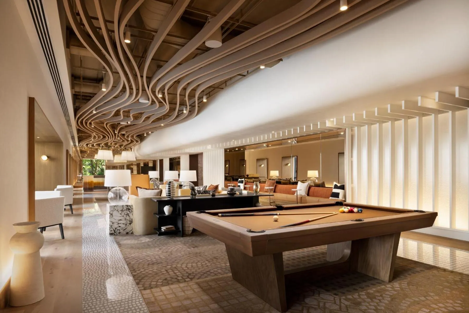 Communal lounge/ TV room in M Social Hotel New York Downtown