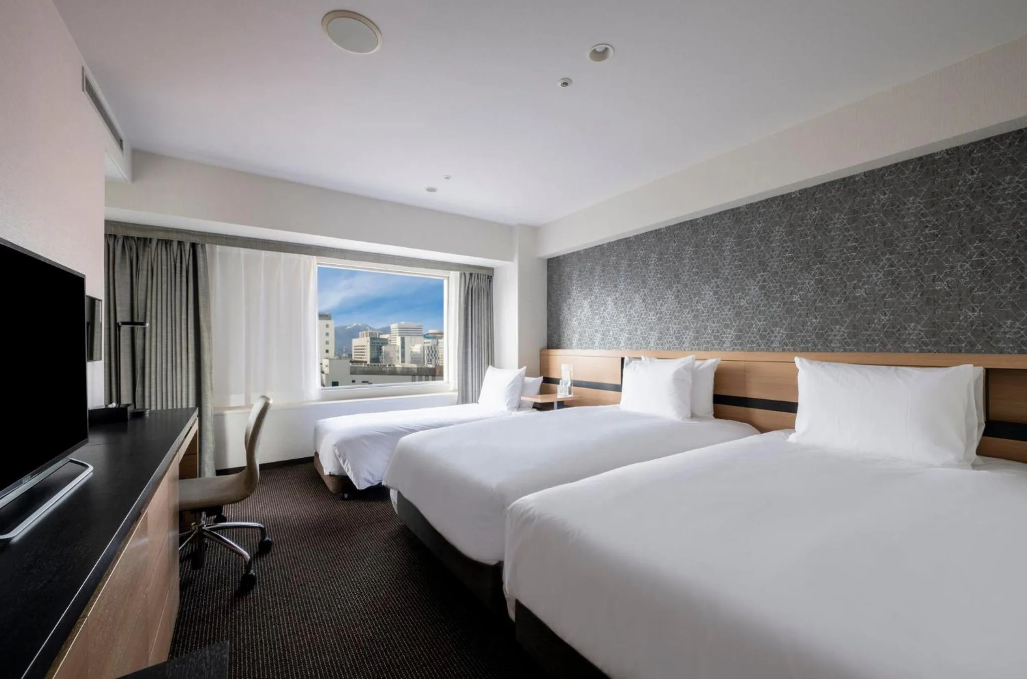 Photo of the whole room, Bed in ANA Crowne Plaza Sapporo by IHG