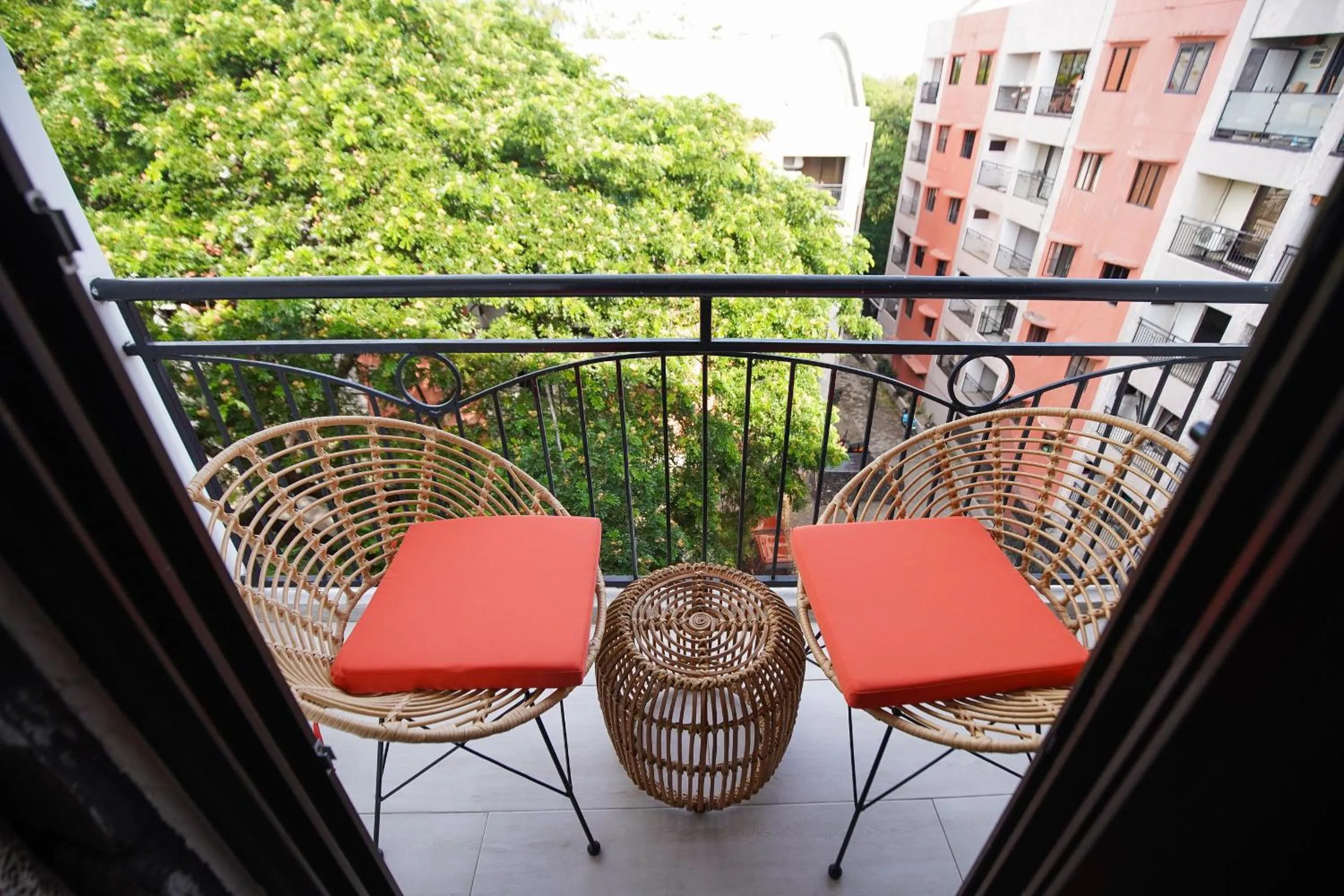 CLOCKWORKORANGE Luxury Suites