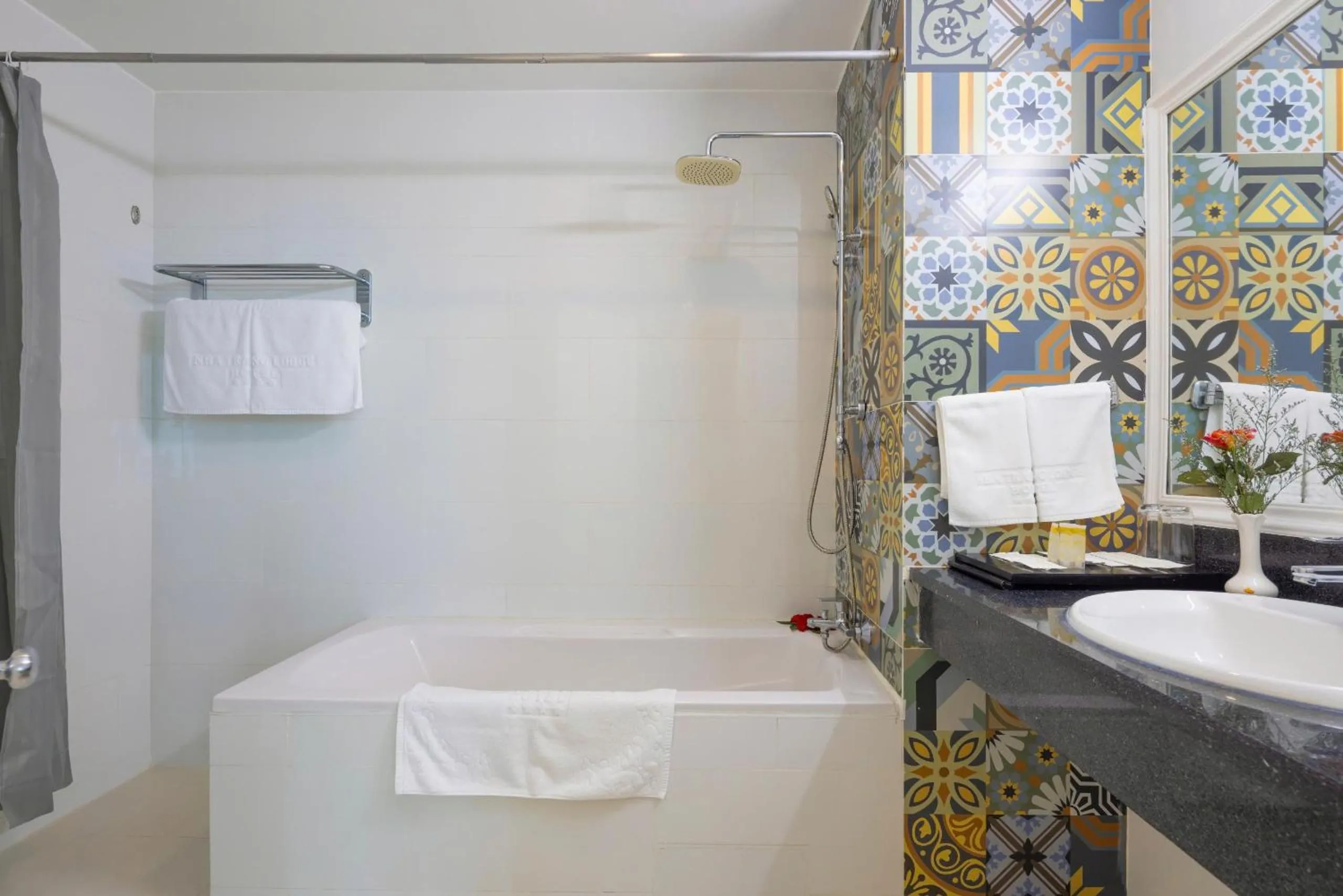 Toilet in Nha Trang Lodge Hotel