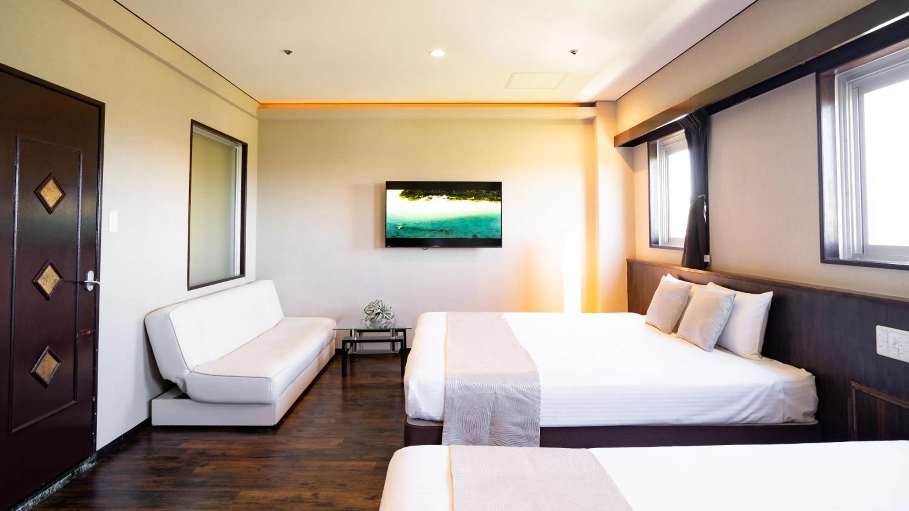 Bed in Rycom Crystal Hotel