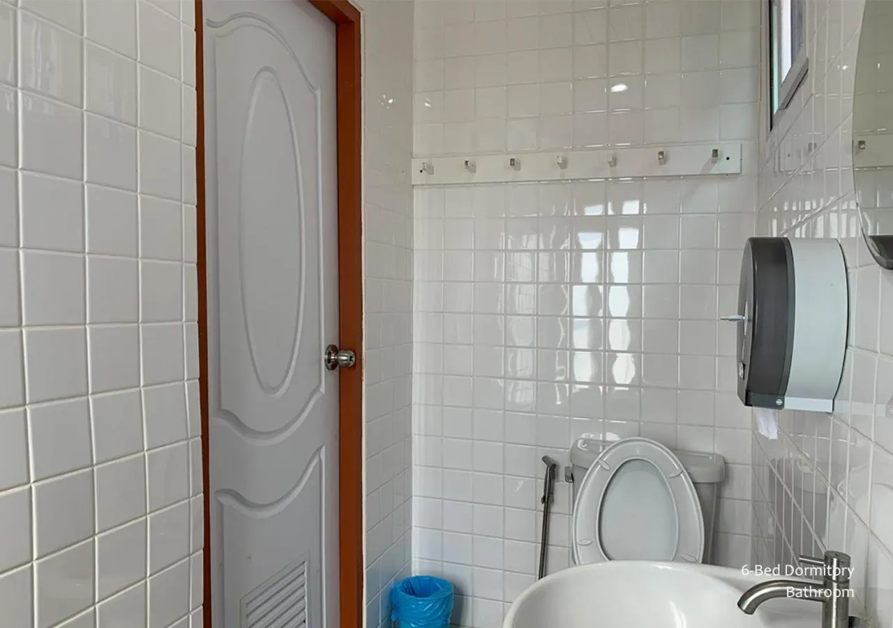 Bathroom in Stay Samed Hostel