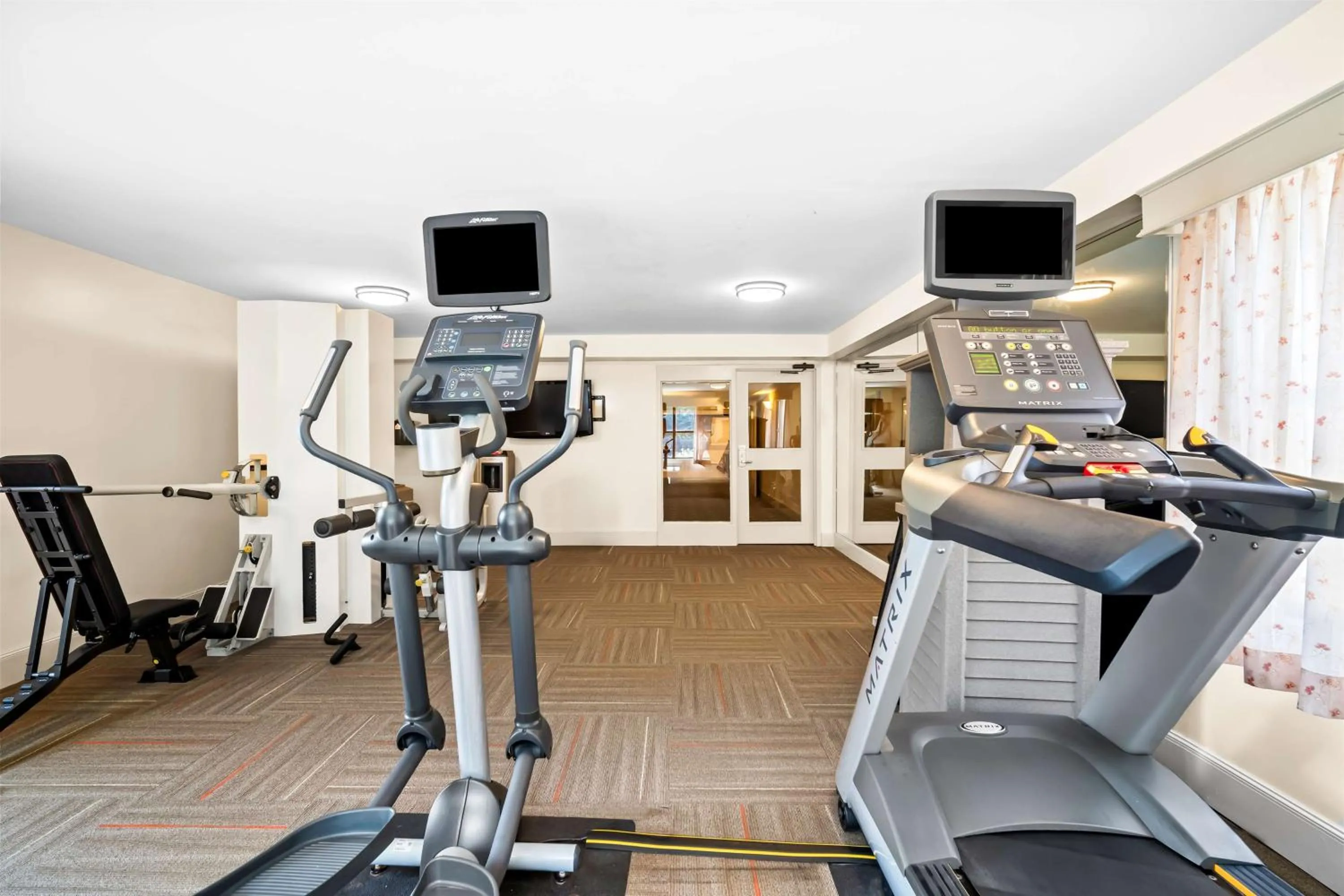 Fitness centre/facilities in Best Western Merry Manor Inn