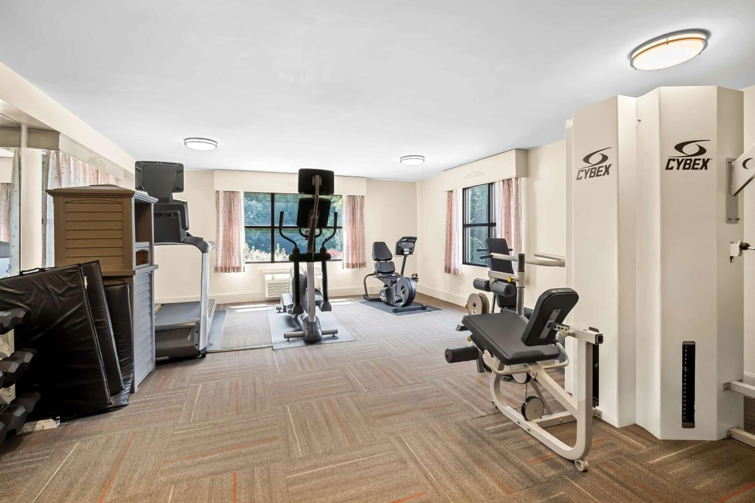 Fitness centre/facilities in Best Western Merry Manor Inn