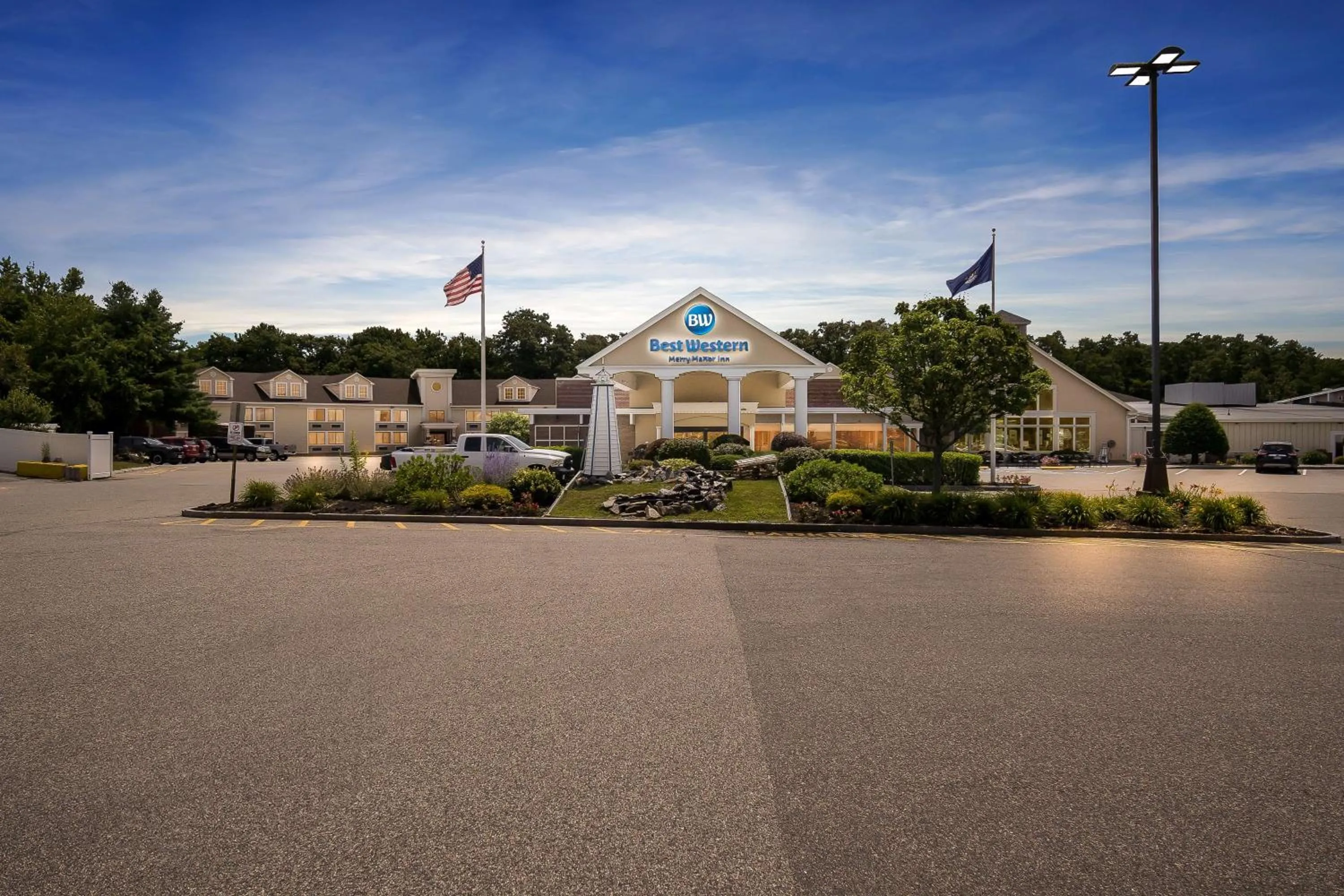 Property building in Best Western Merry Manor Inn