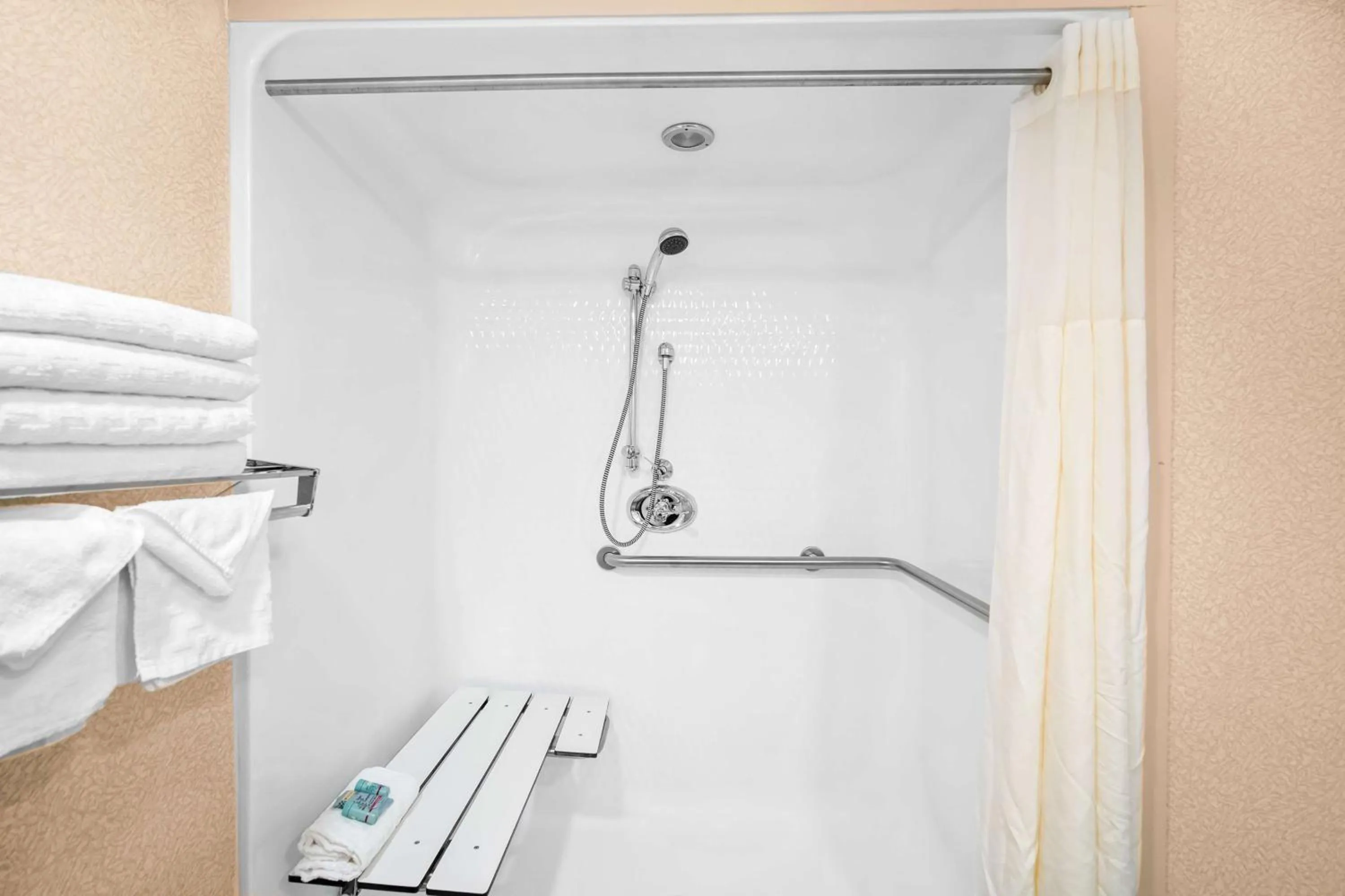 Bathroom in Best Western Merry Manor Inn