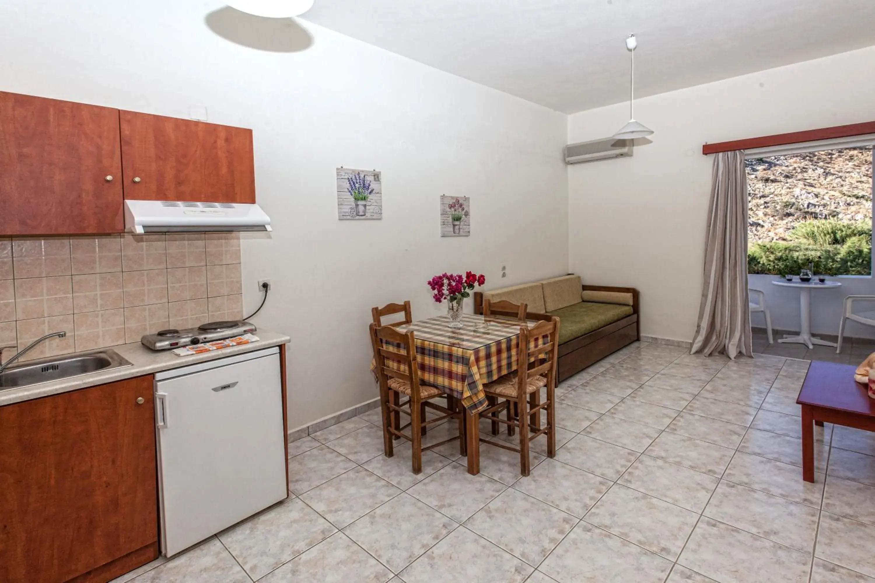 One-Bedroom Apartment (4 Adults) in Ammoudi Hotel One-Bedroom Apartment (4 Adults) in Ammoudi Hotel