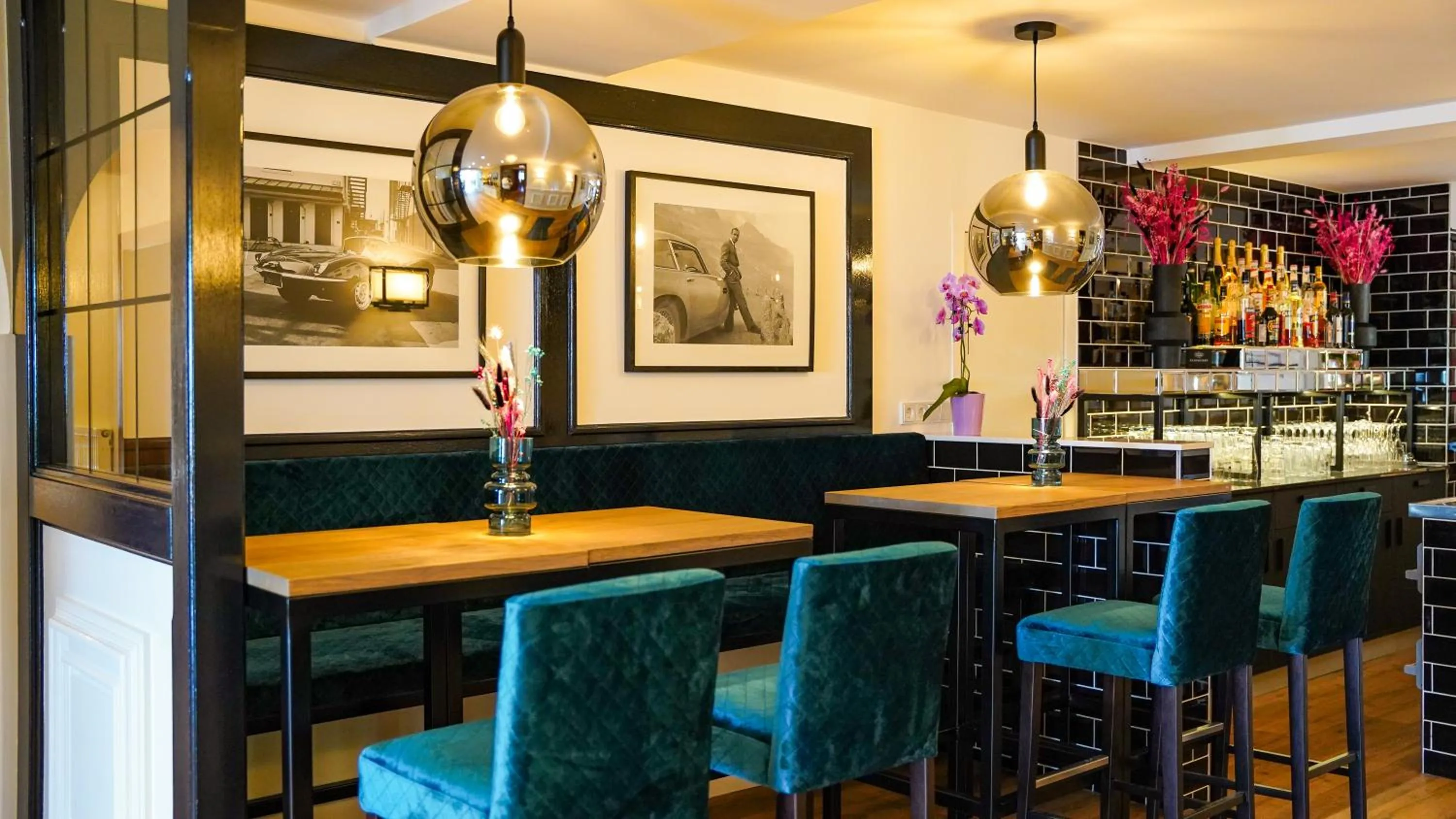 Restaurant/places to eat in Altes Zollhaus