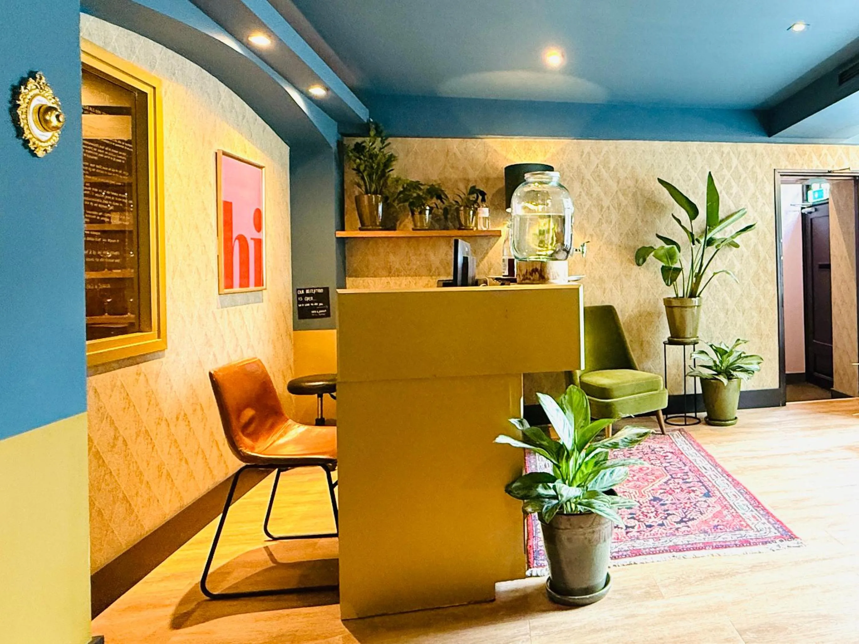 Property building in Hotel Sutor