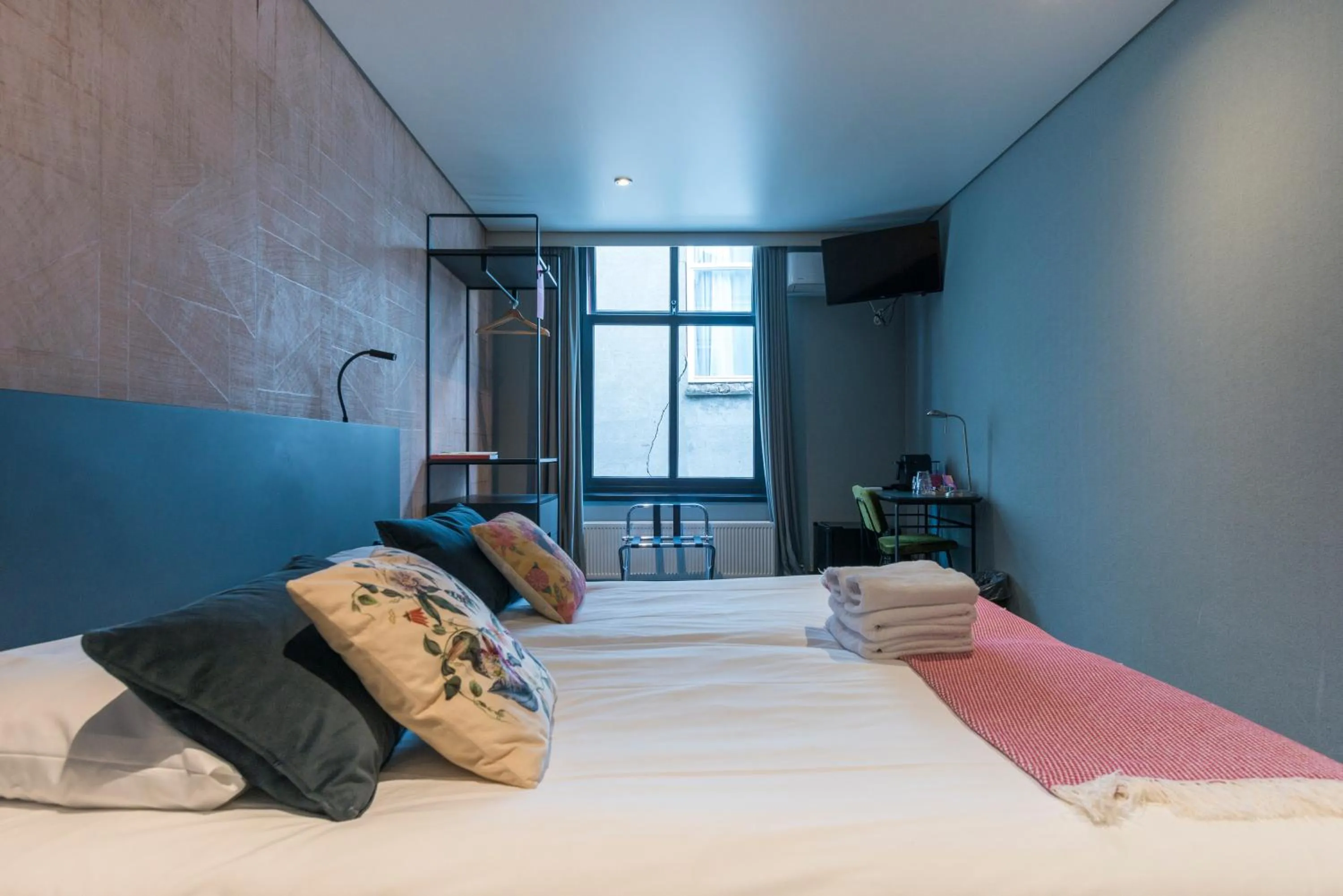 Photo of the whole room, Bed in Hotel Sutor