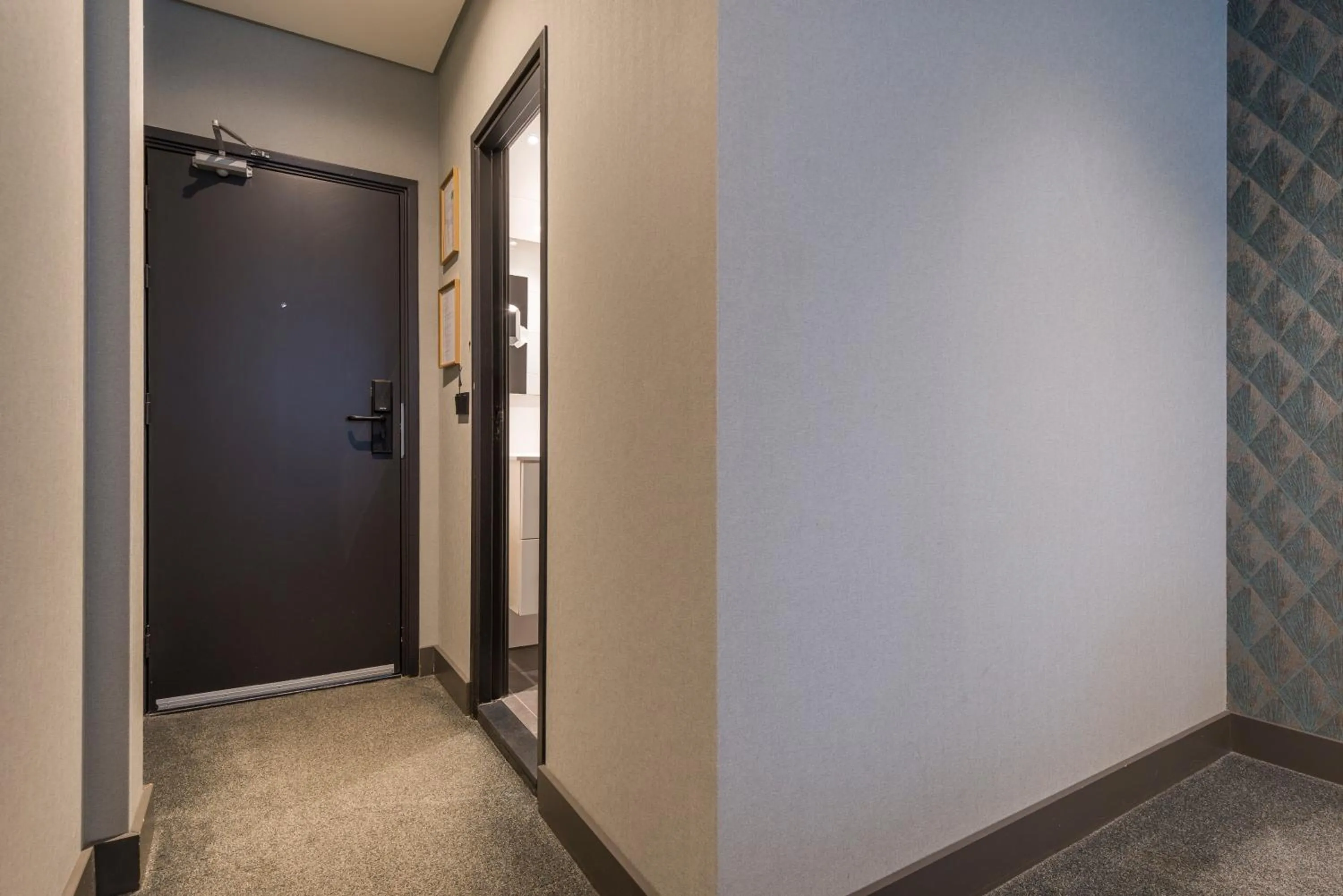 Property building in Hotel Sutor