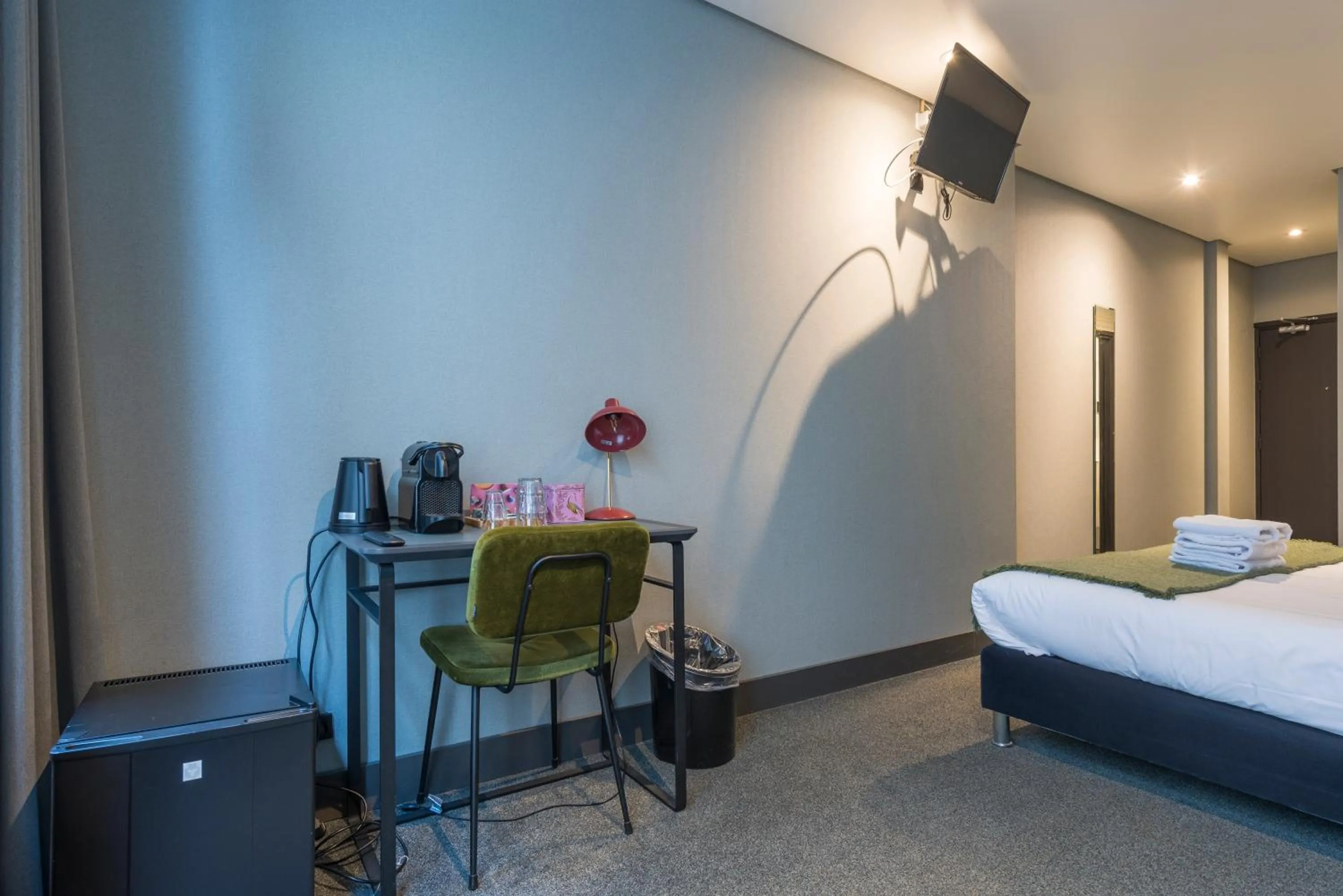 TV and multimedia, Bed in Hotel Sutor