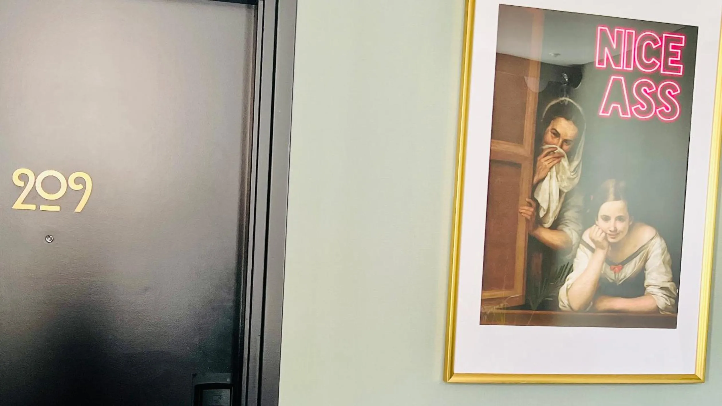 Property building in Hotel Sutor