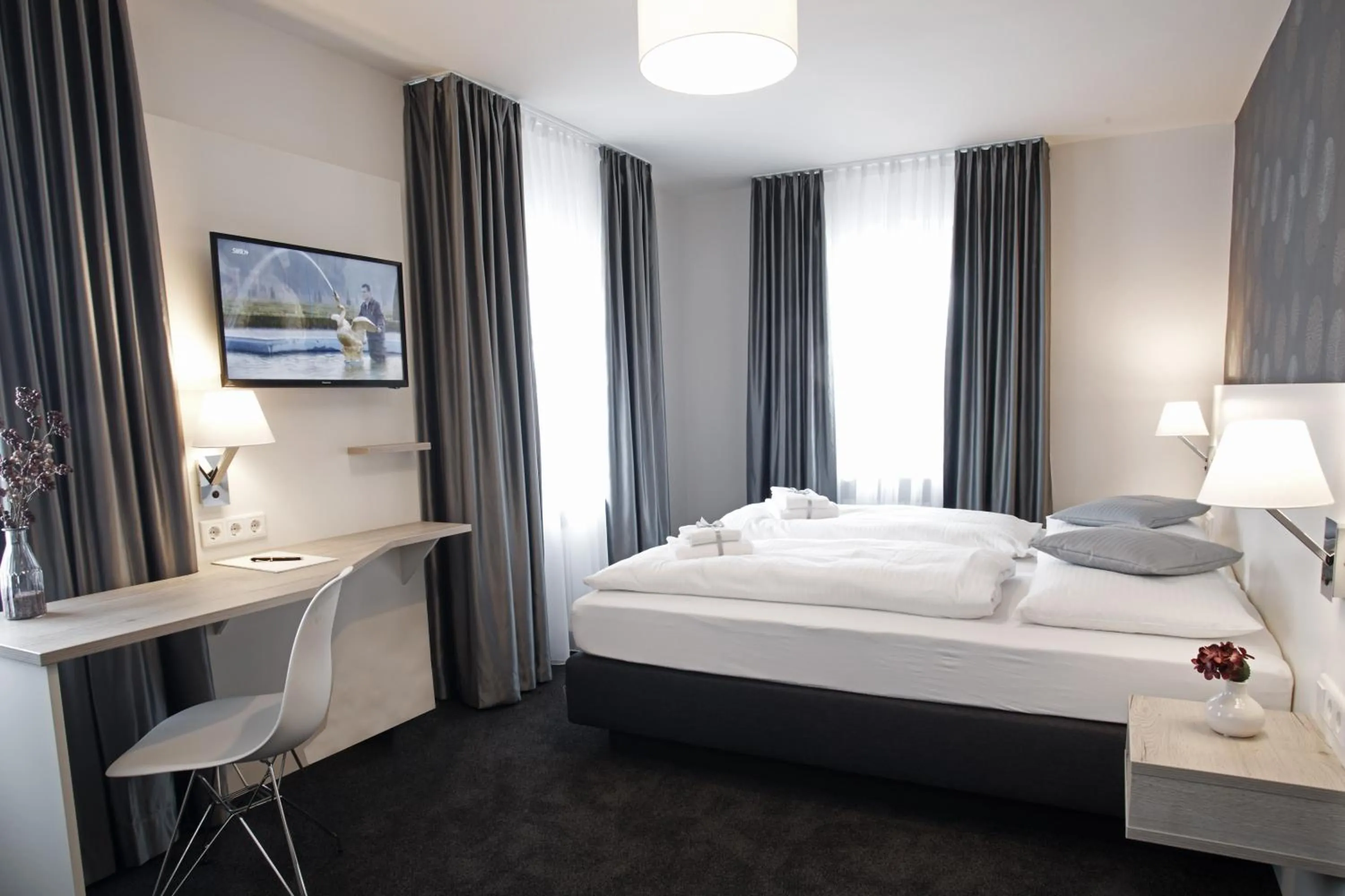 Photo of the whole room, Bed in Hotel Alter Wirth