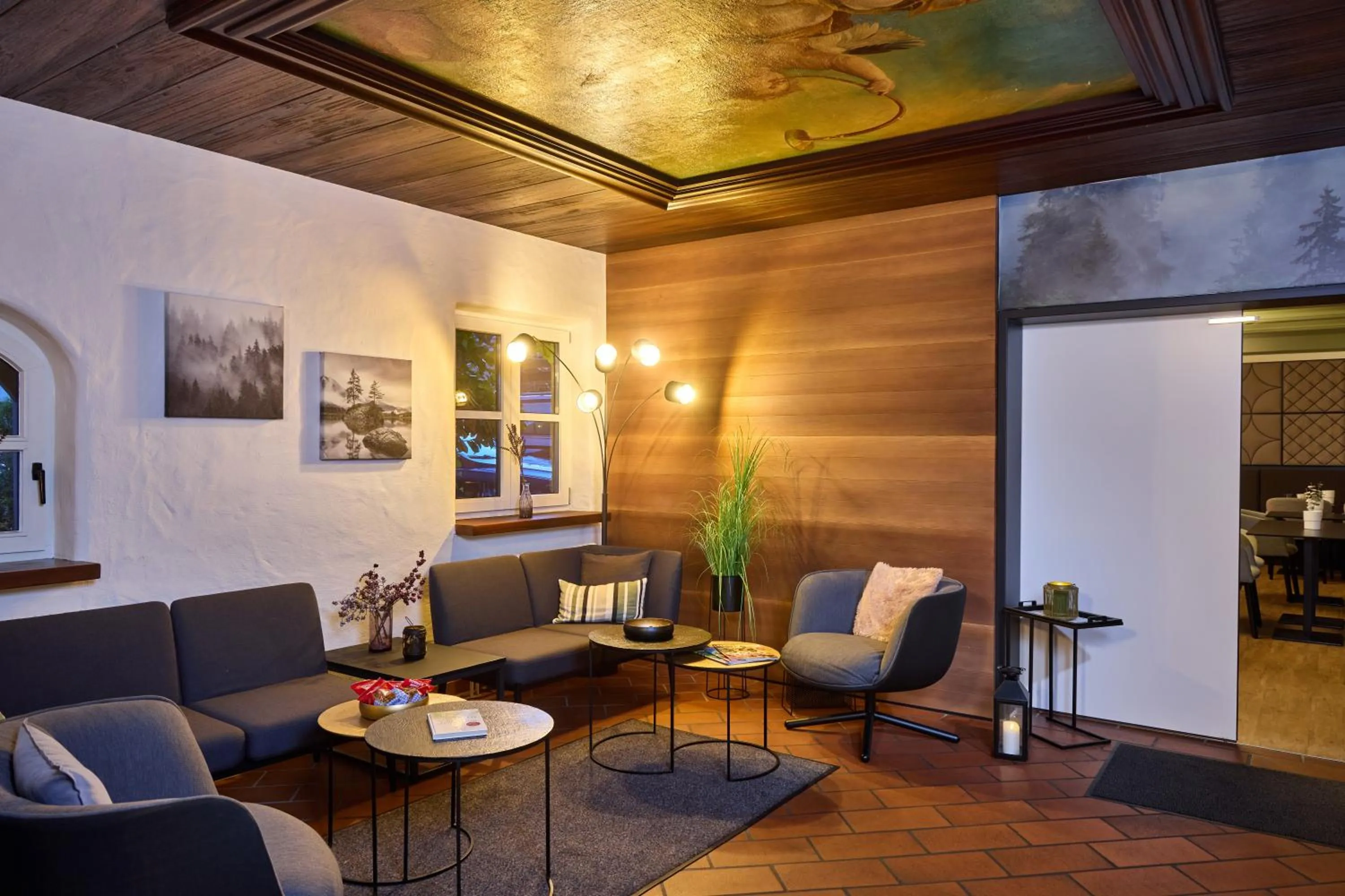 Communal lounge/ TV room in Hotel Alter Wirth