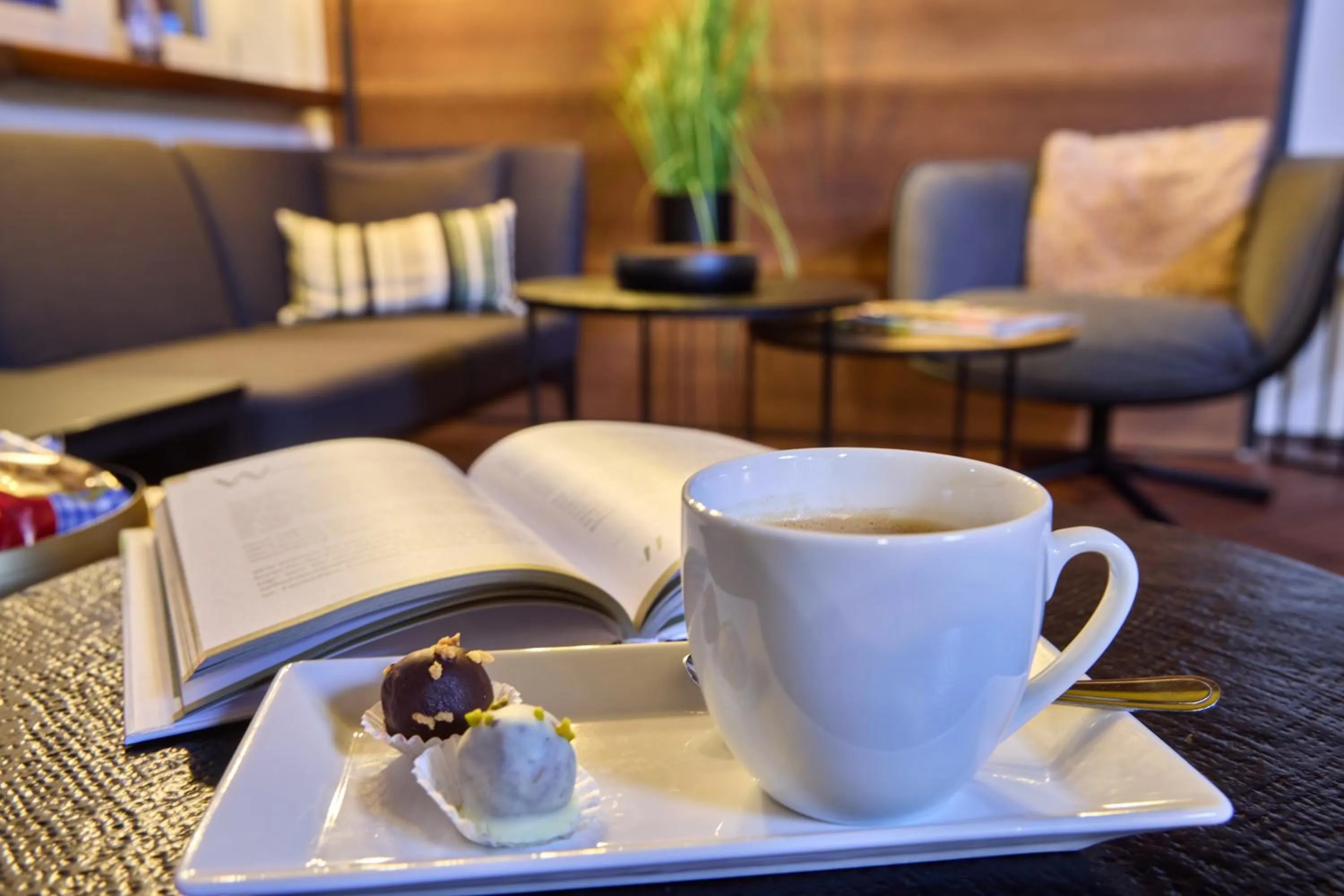 Seating area in Hotel Alter Wirth