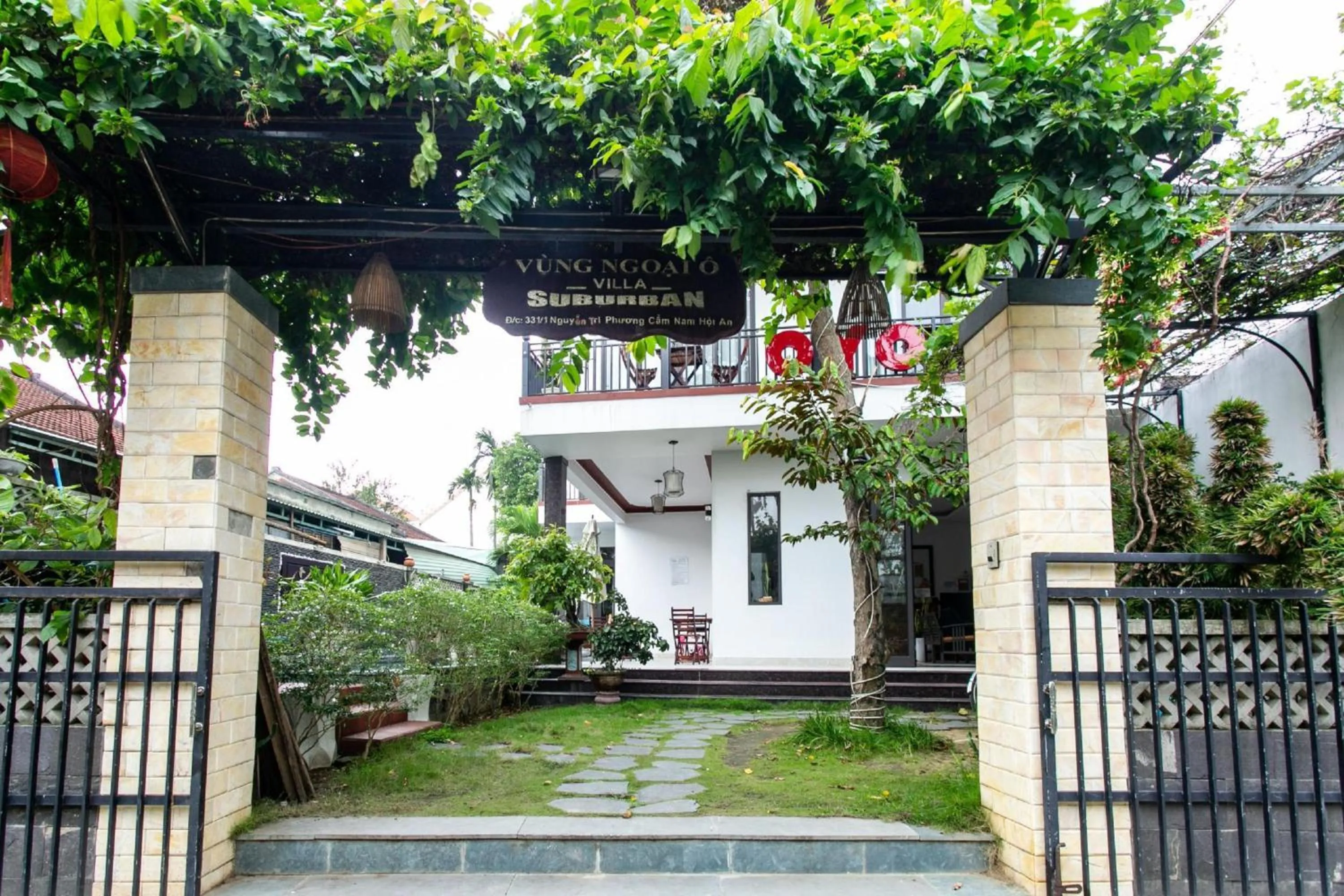 Facade/entrance in OYO 473 Suburban Villa