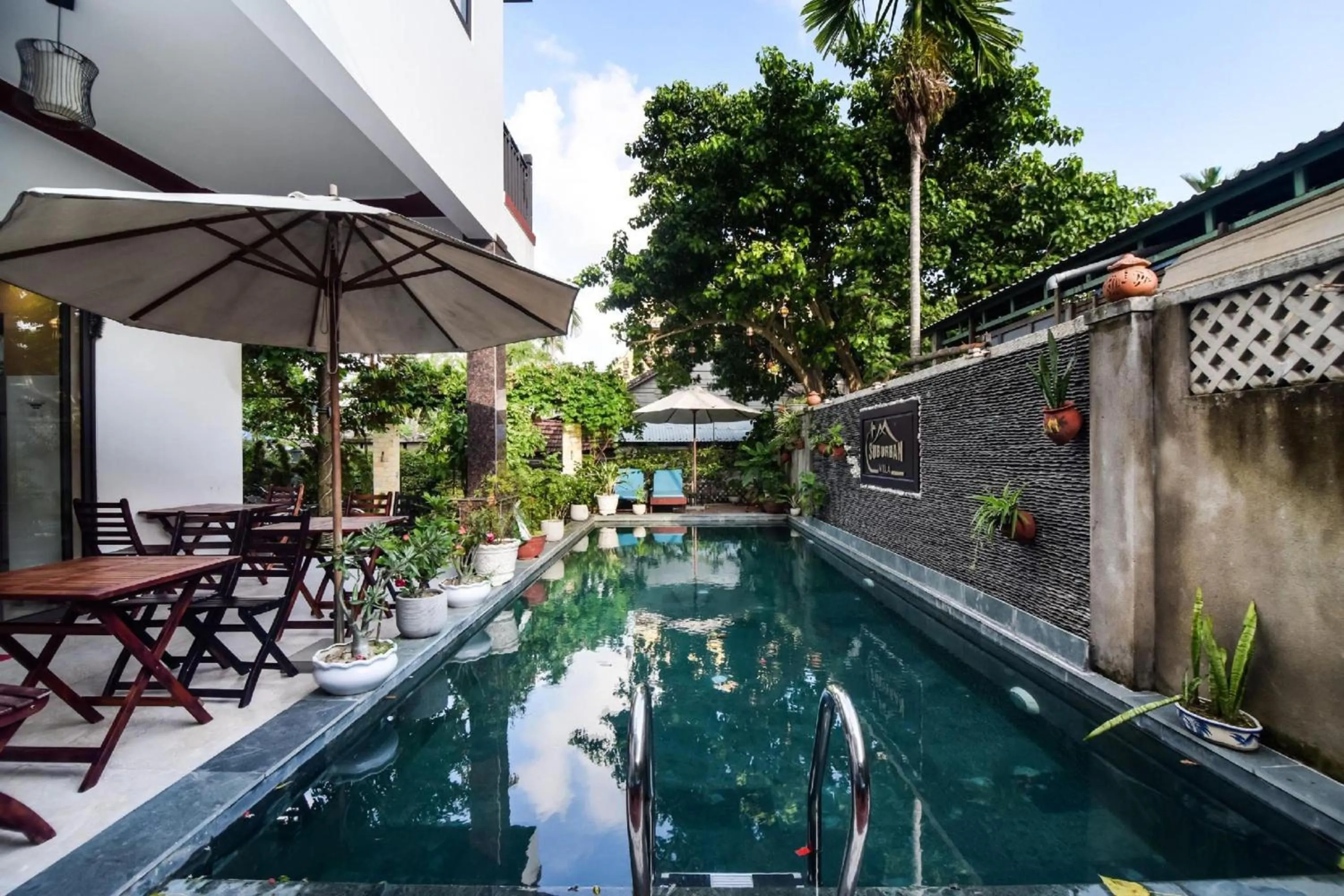 Neighbourhood in OYO 473 Suburban Villa