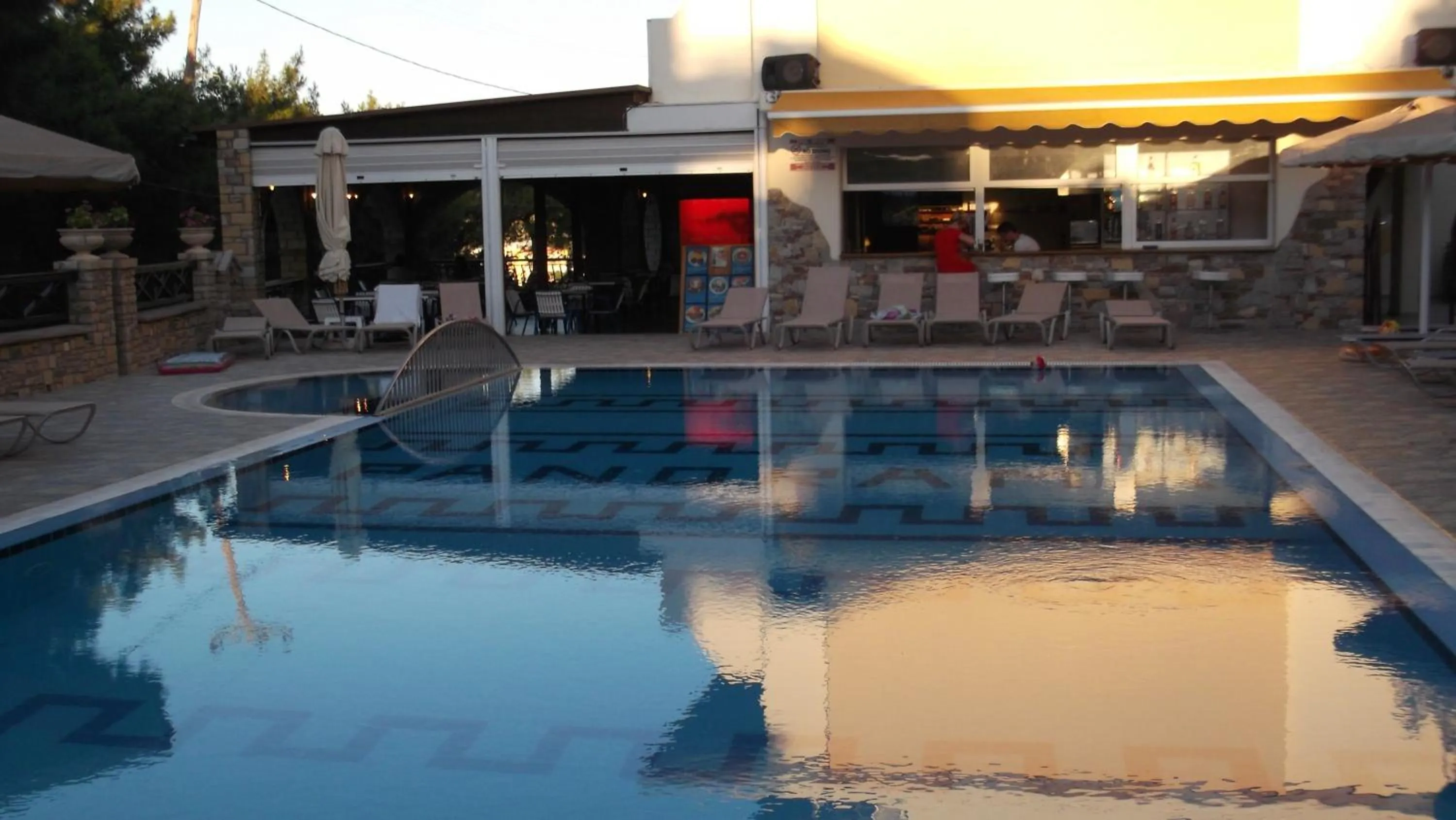 Swimming pool in Panorama Studios
