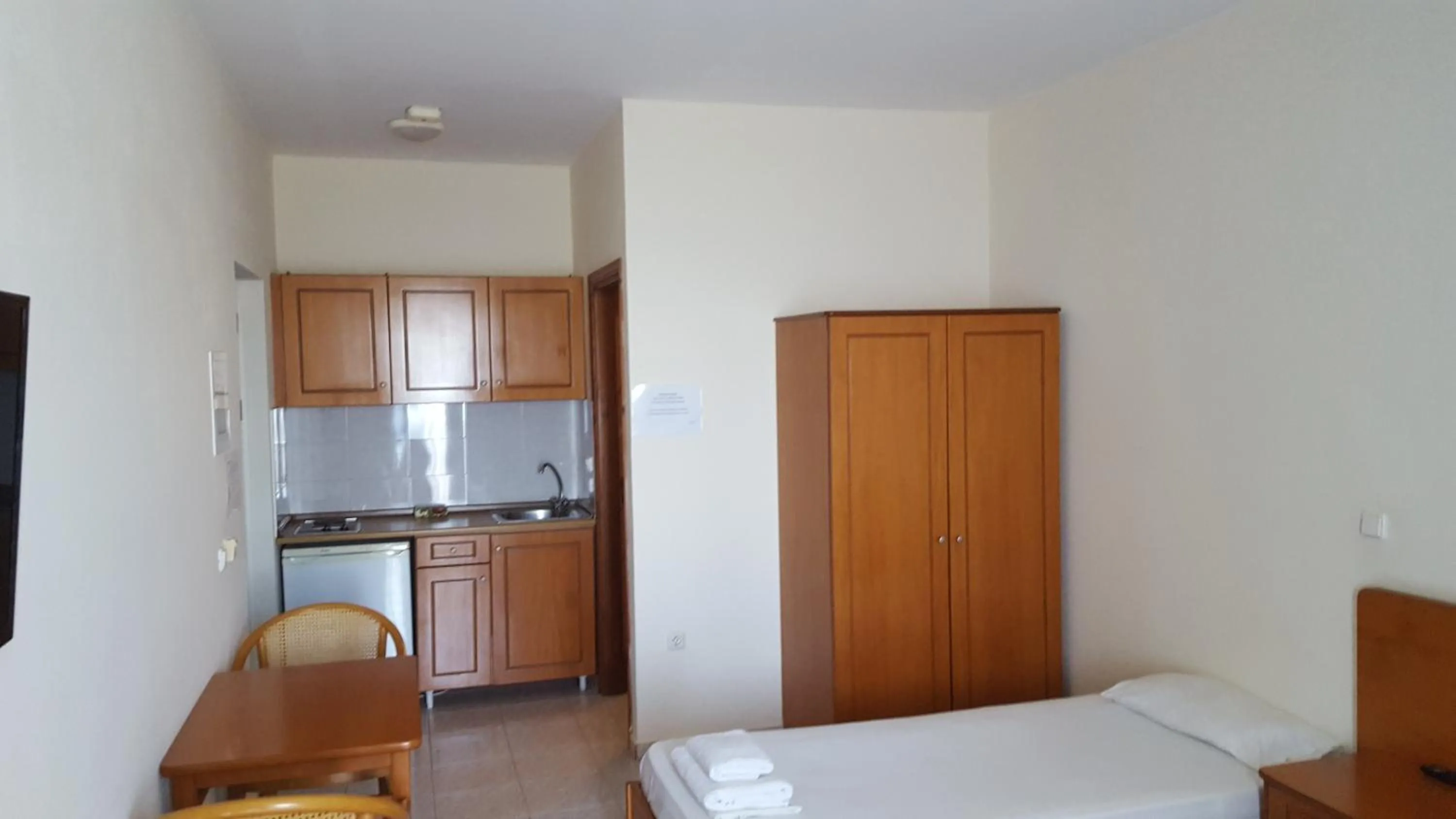 Bed in Panorama Studios