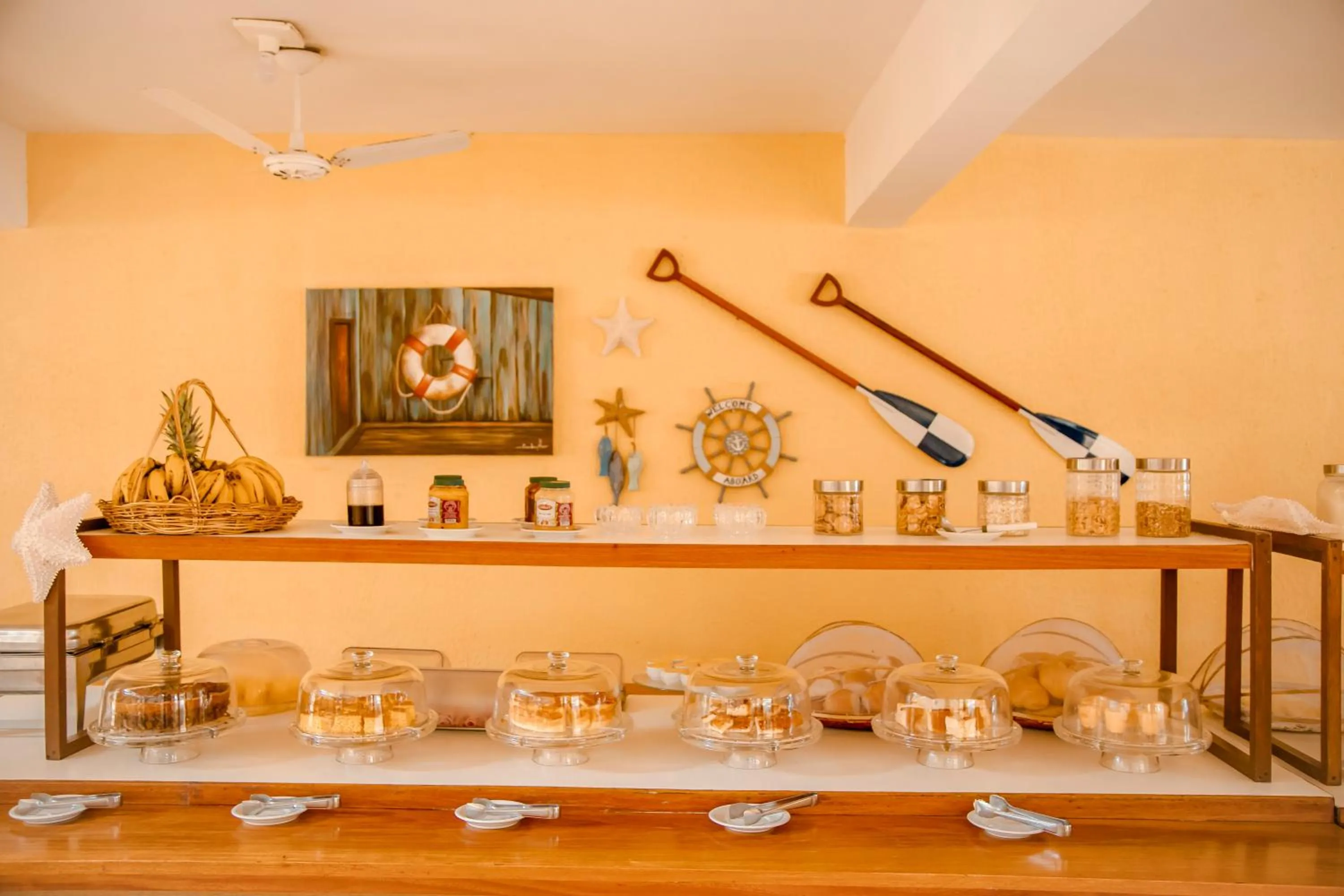 Continental breakfast in Jeri Village Hotel