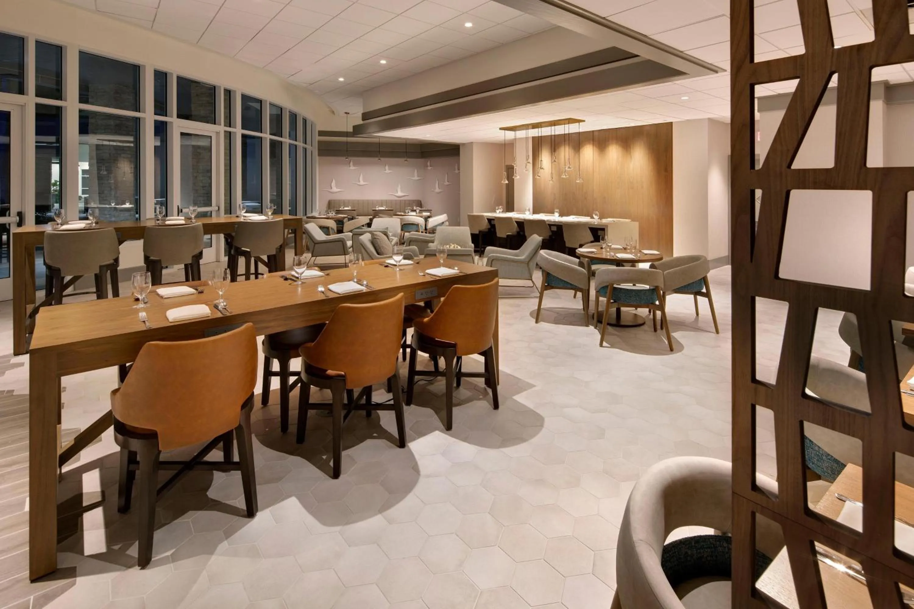 Restaurant/places to eat in Sheraton Suites Fort Lauderdale West