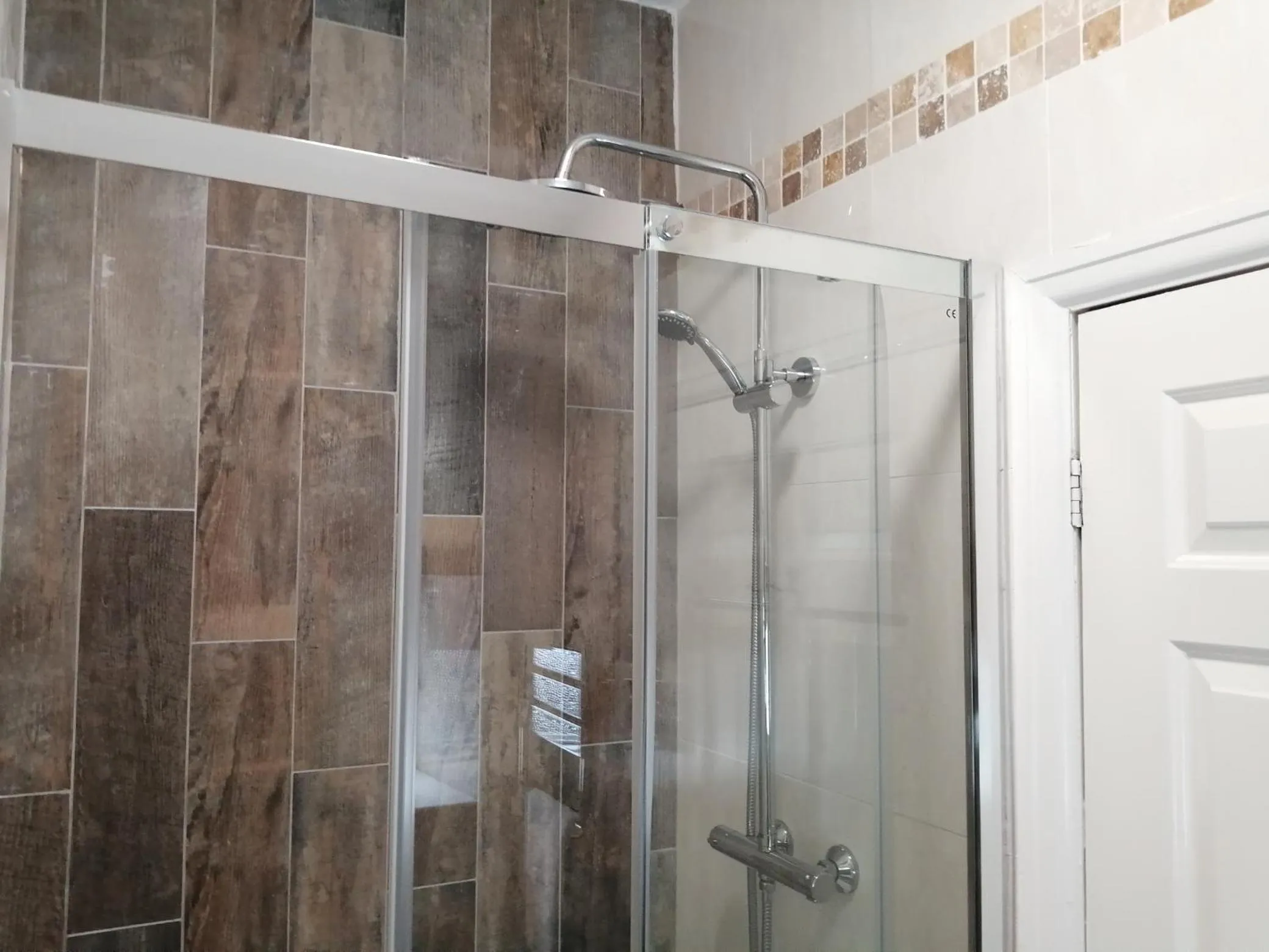 Shower in Wortley Hall Sheffield