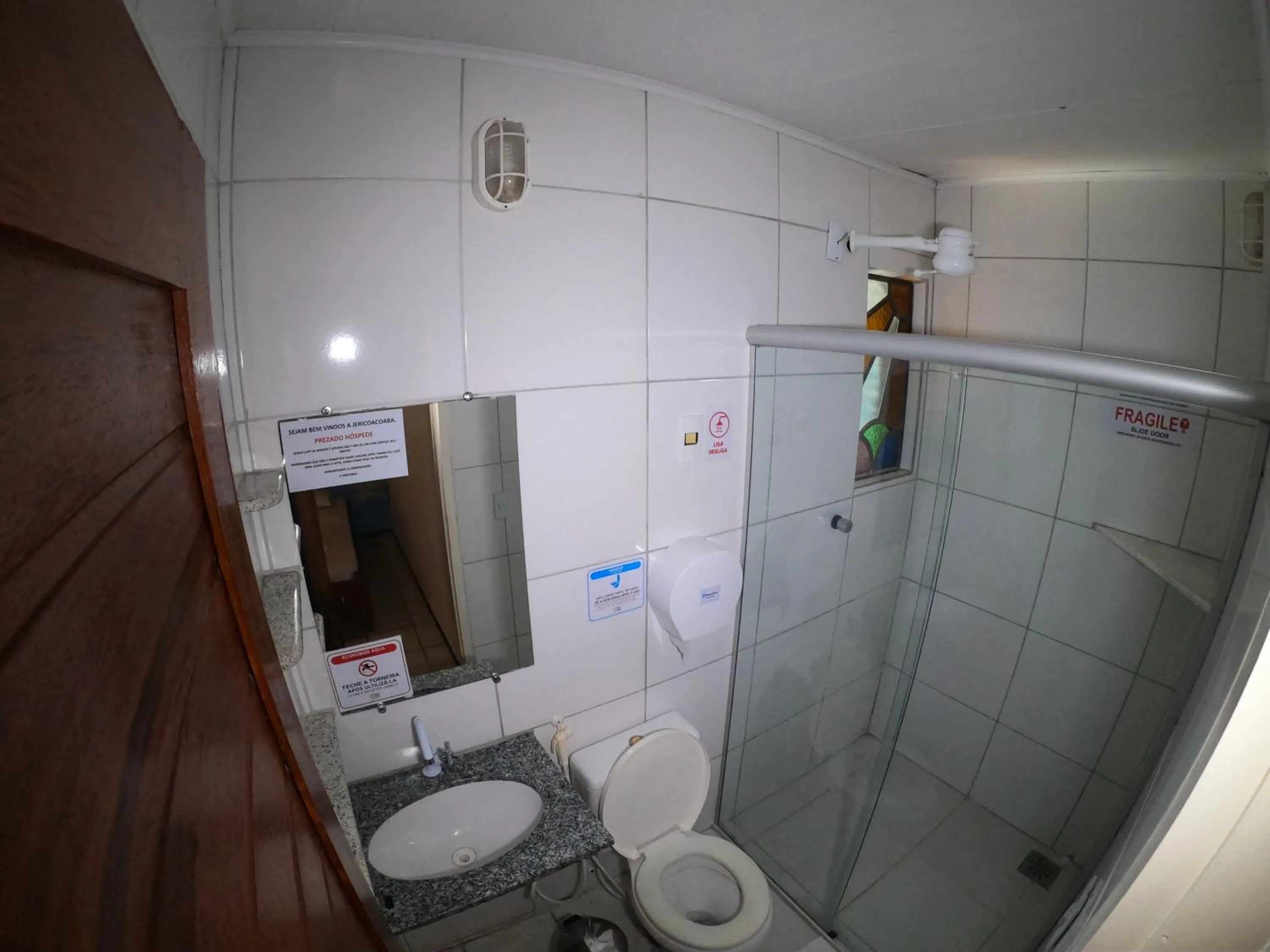 Bathroom in Pousada Casa Do Angelo