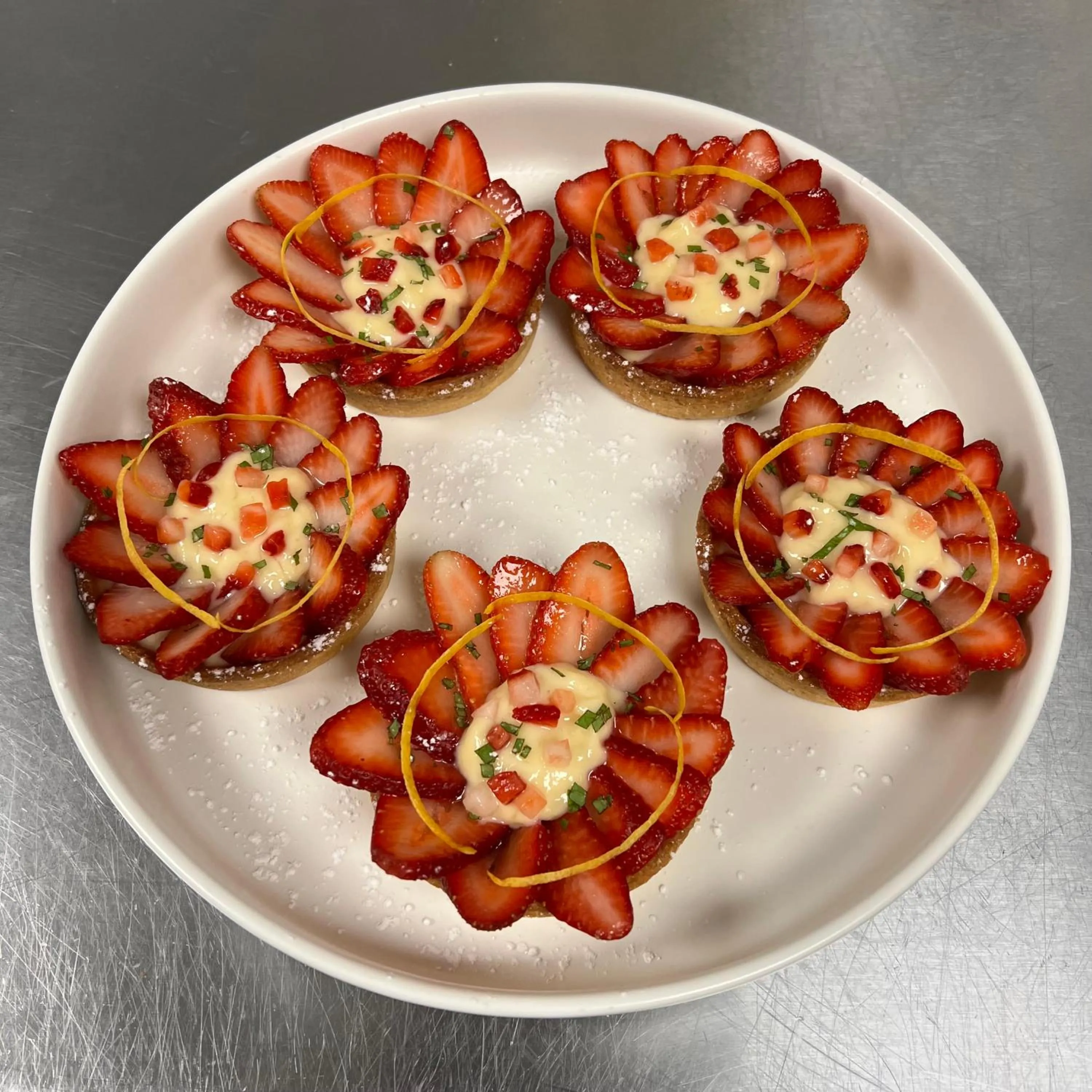 Restaurant/places to eat in Hôtel du Lion d'OR