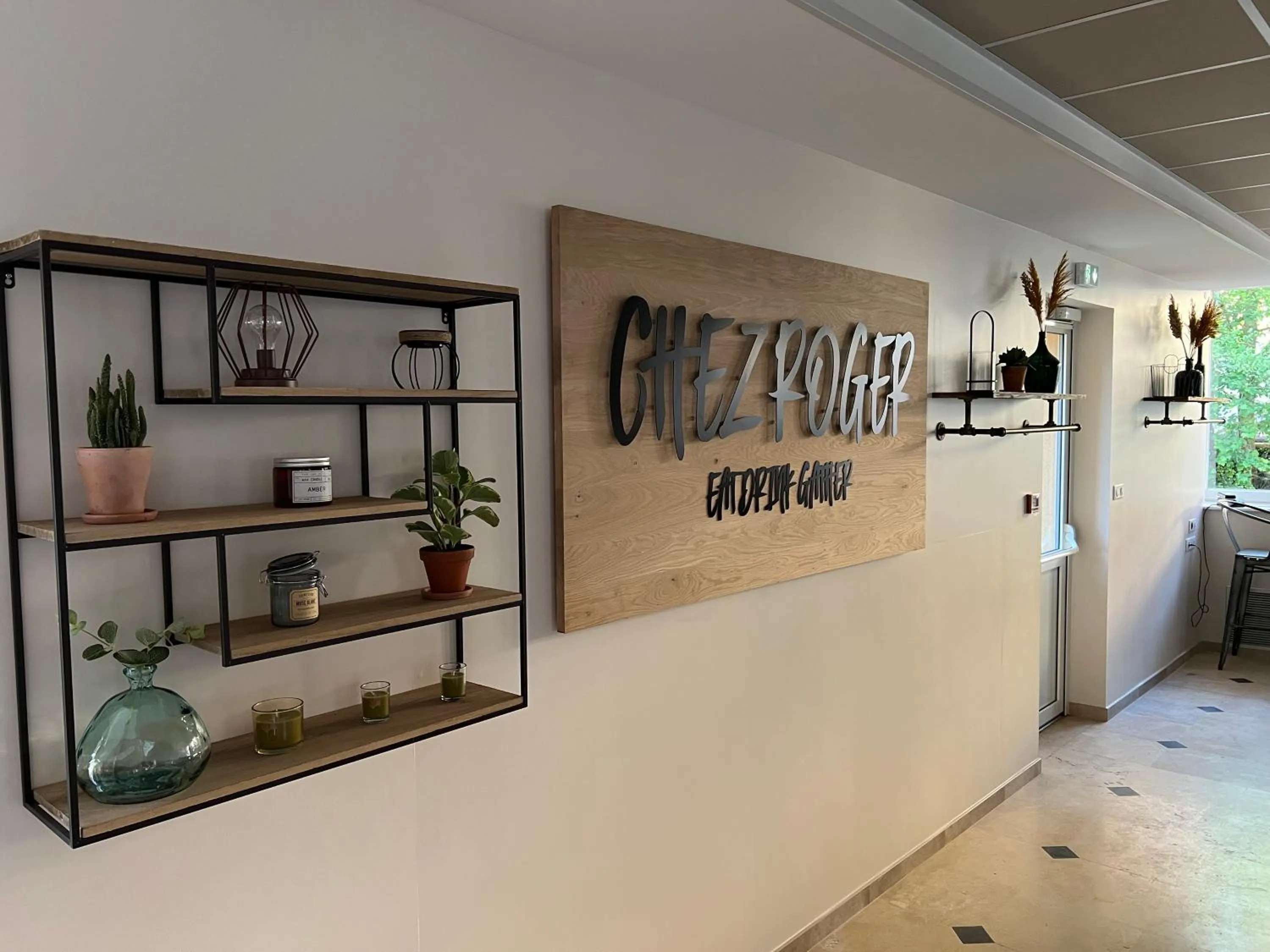 Restaurant/places to eat in Hôtel du Lion d'OR