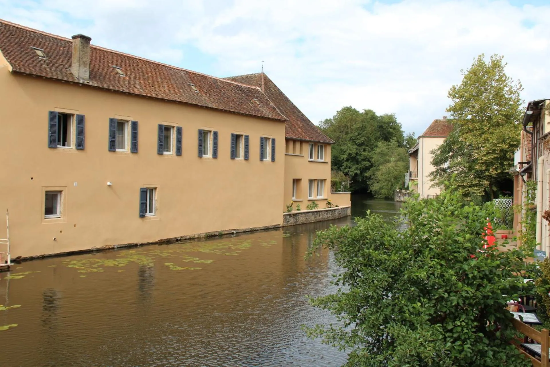 River view in Hôtel du Lion d'OR